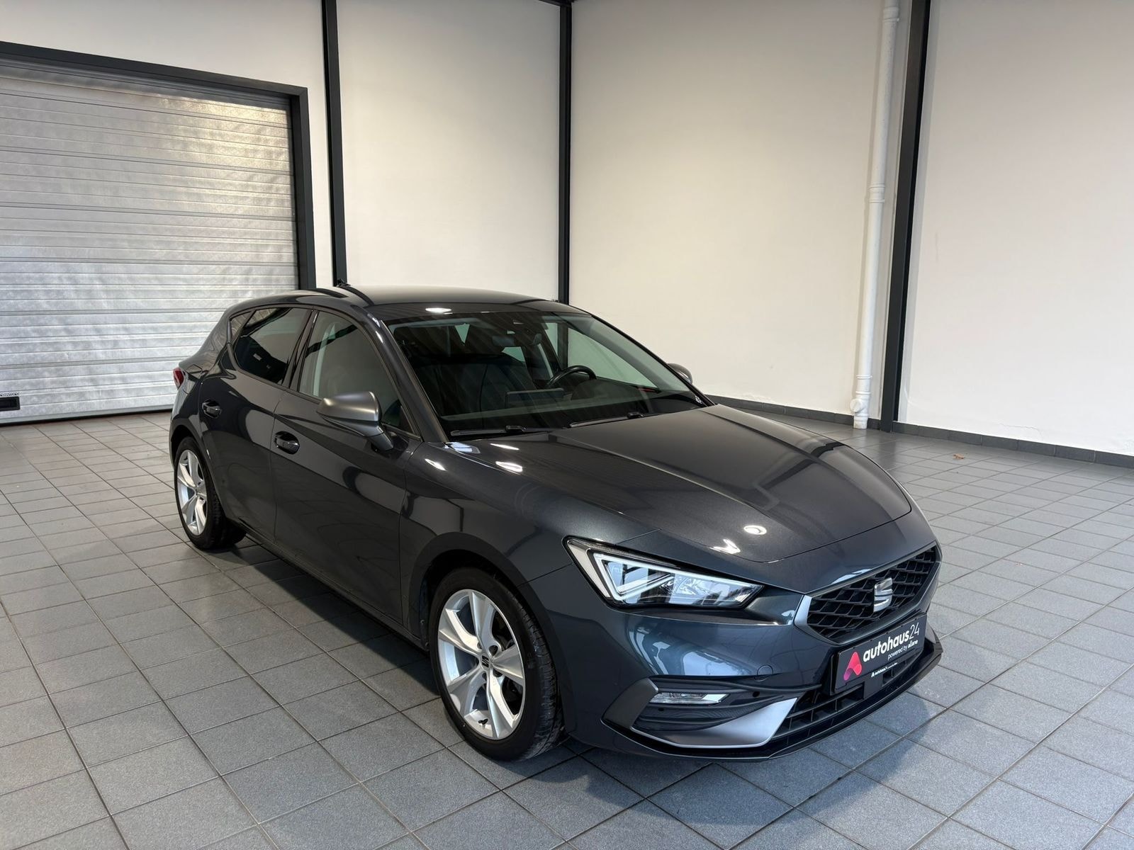 SEAT Leon Limousine SEAT Leon 1.5 eTSI ACT 110kW FR DSG Schräghecklimousine #1