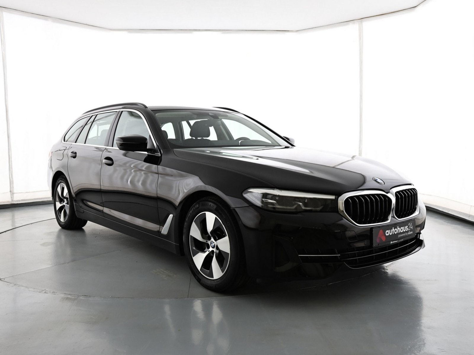 BMW 5er-Reihe Kombi BMW 5er-Reihe 520d Touring A Kombi #1