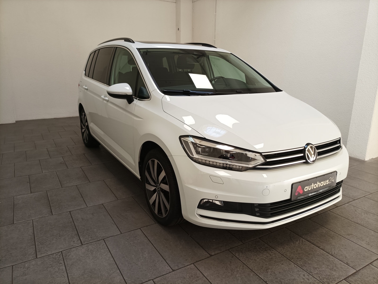 Volkswagen Touran Kleinbus / Van VOLKSWAGEN Touran 1.5 TSI OPF DSG Highline Kompaktvan #1