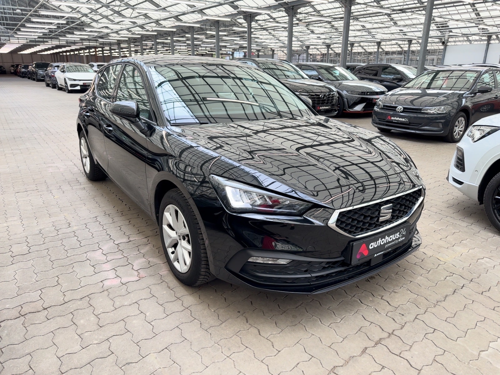 SEAT Leon Limousine SEAT Leon 1.0 TSI 66kW Style Schräghecklimousine #1