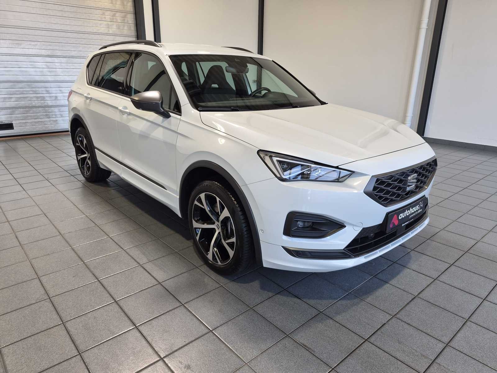 SEAT Tarraco SUV / Crossover / Geländewagen SEAT Tarraco 1.4 e-HYBRID 180kW FR DSG Sports Utility Vehicle #1