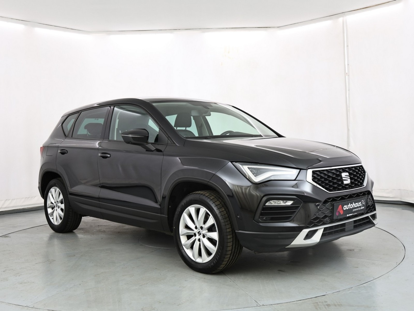 SEAT Ateca SUV / Crossover / Geländewagen SEAT Ateca 2.0 TDI 110kW Style 4Drive DSG Sports Utility Vehicle #1