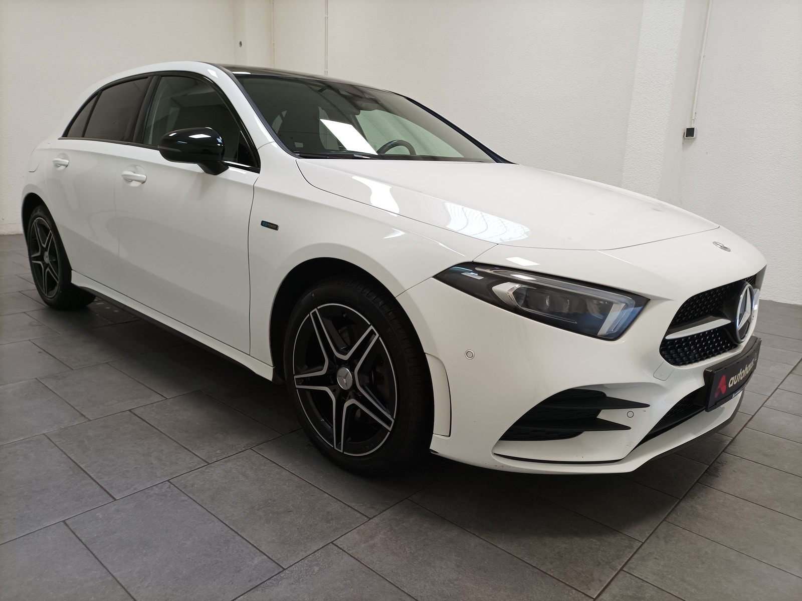 Mercedes-Benz A-Klasse Limousine MERCEDES A-Klasse A 250 e DCT Schräghecklimousine #1