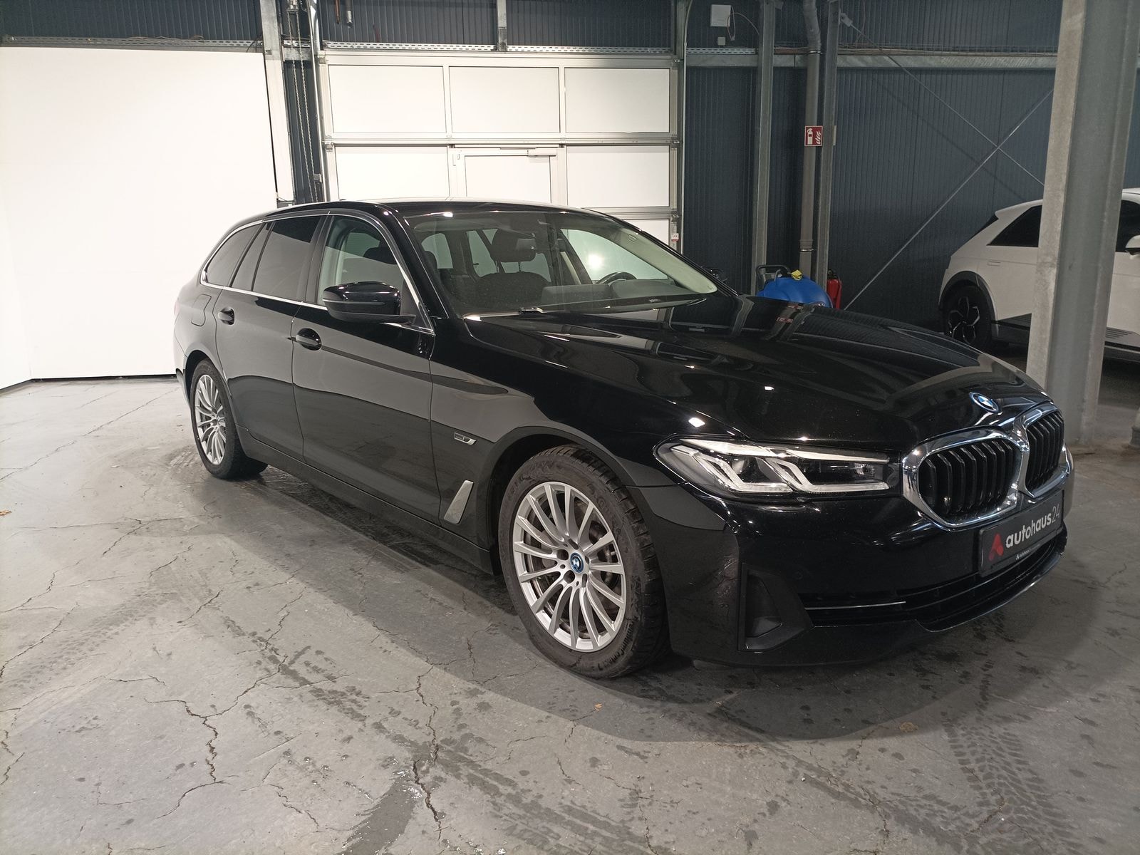 BMW 5er-Reihe Kombi BMW 5er-Reihe 530e Touring A Kombi #1