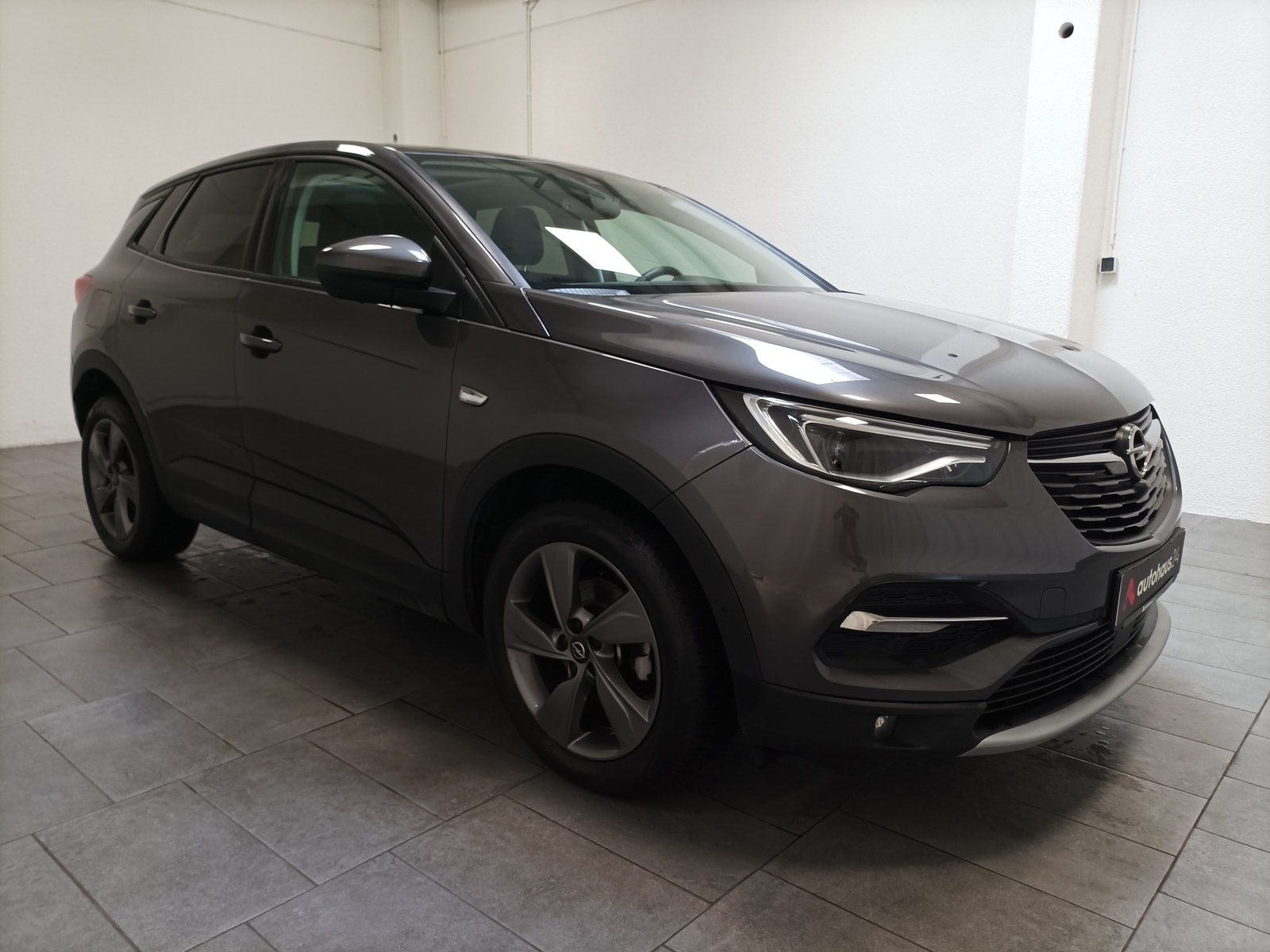 Opel Grandland X SUV / Crossover / Geländewagen OPEL Grandland X 1.6 Turbo 133kW Elegance Auto Sports Utility Vehicle #1