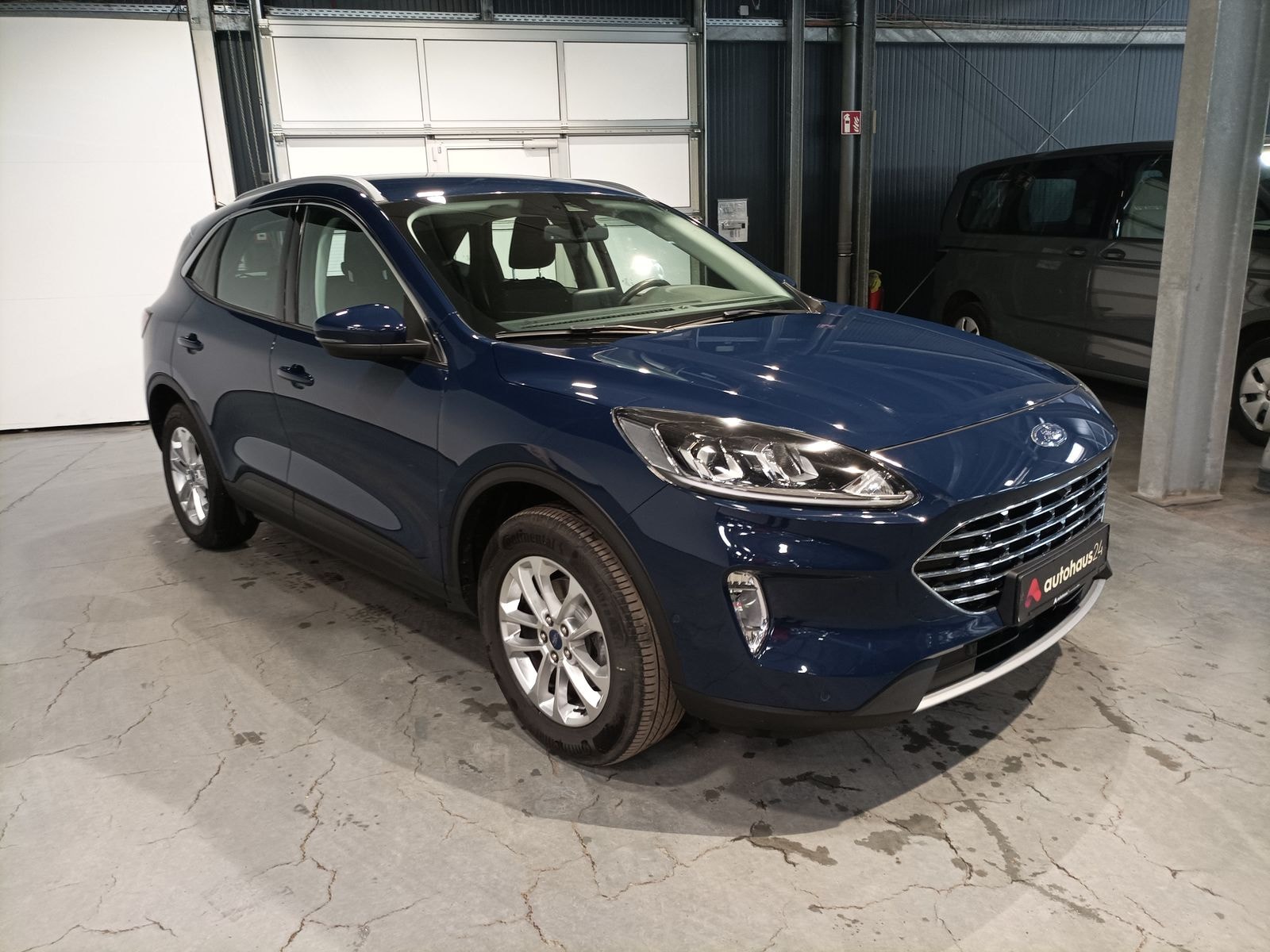 Ford Kuga SUV / Crossover / Geländewagen FORD Kuga 2.5 Duratec FHEV Titanium CVT 4WD Sports Utility Vehicle #1