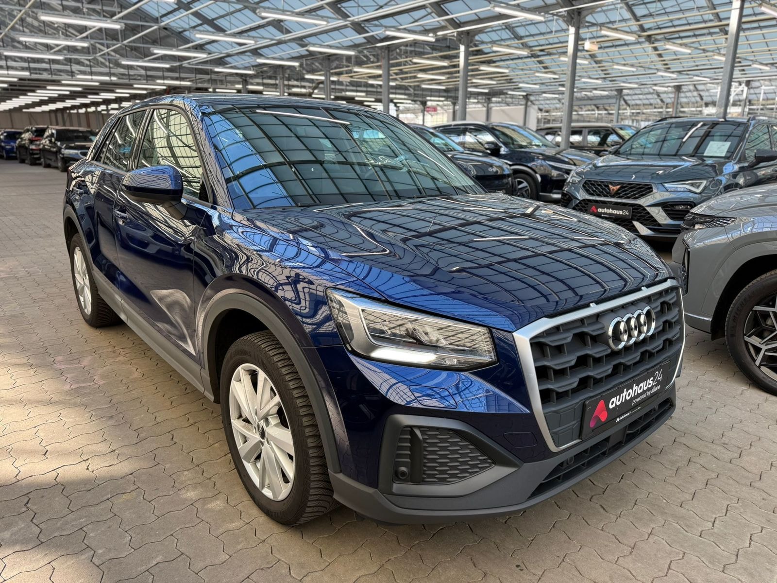 Audi Q2 SUV / Crossover / Geländewagen AUDI Q2 35 TFSI Sports Utility Vehicle #1