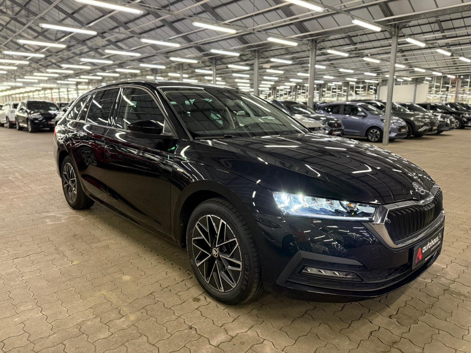 ŠKODA Octavia Kombi SKODA Octavia 1.0 TSI CLEVER COMBI Kombi #1