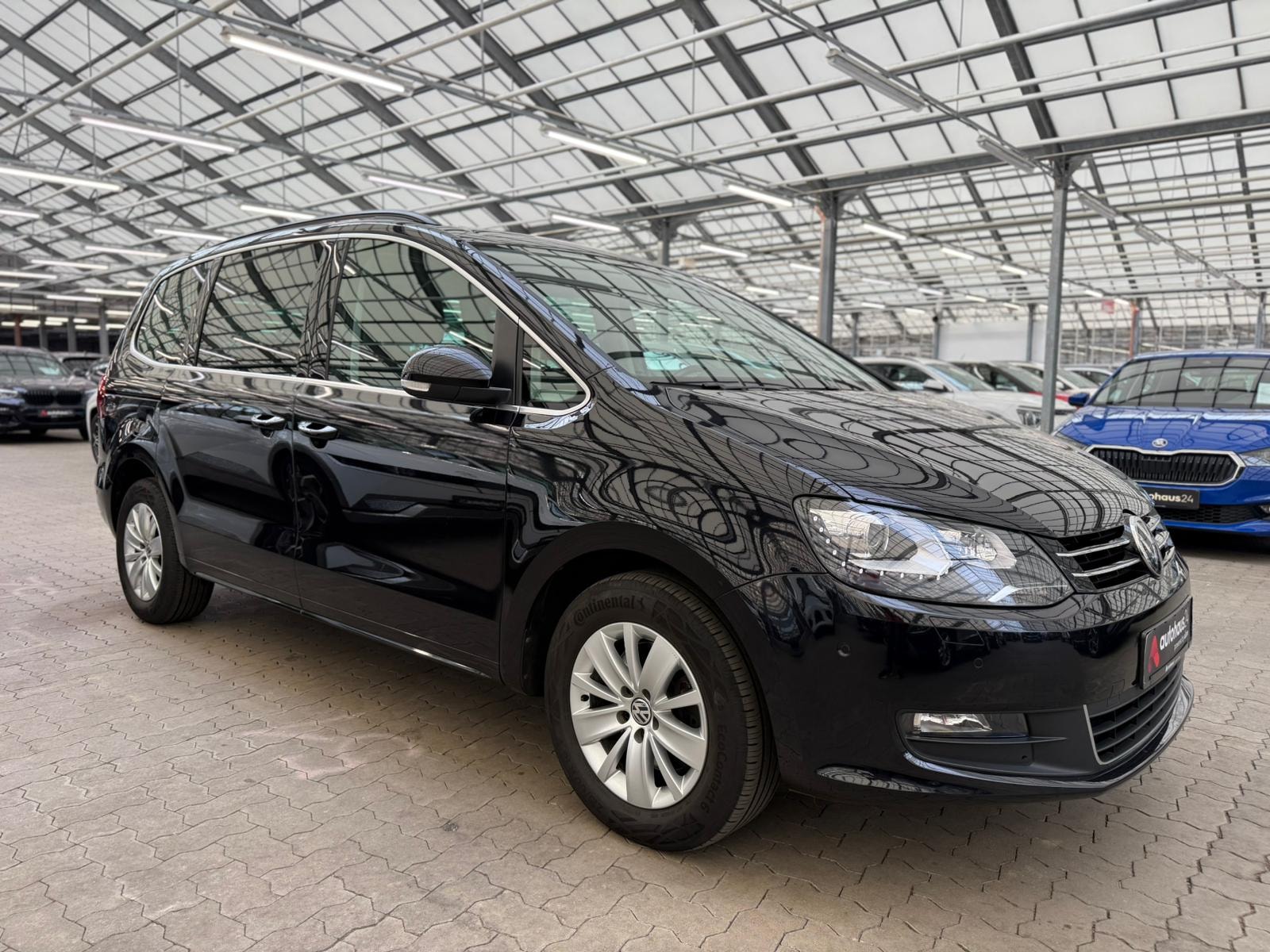 Volkswagen Sharan Kleinbus / Van VOLKSWAGEN Sharan 1.4 TSI OPF DSG Comfortline Van #1