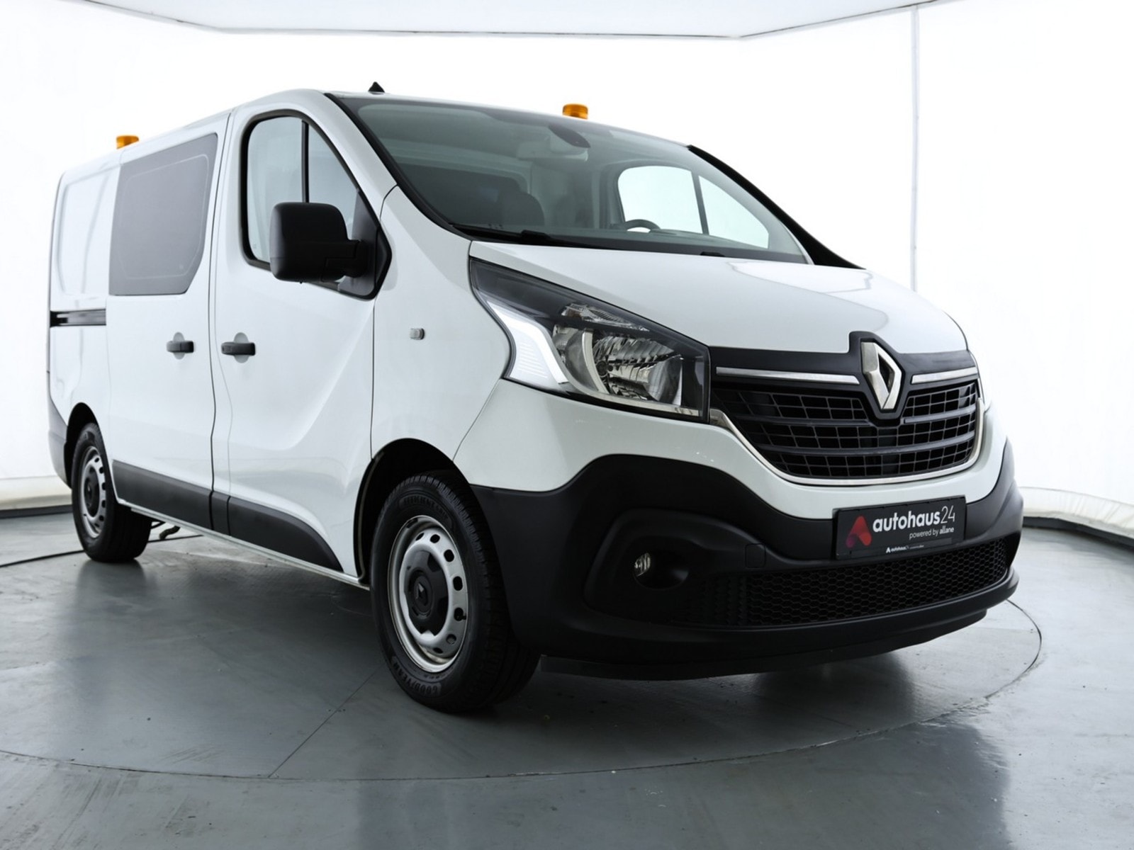 Renault Trafic Transporter RENAULT Trafic L1H1 2.0 ENERGY dCi 145 3,0t Komfort Kastenwagen #1