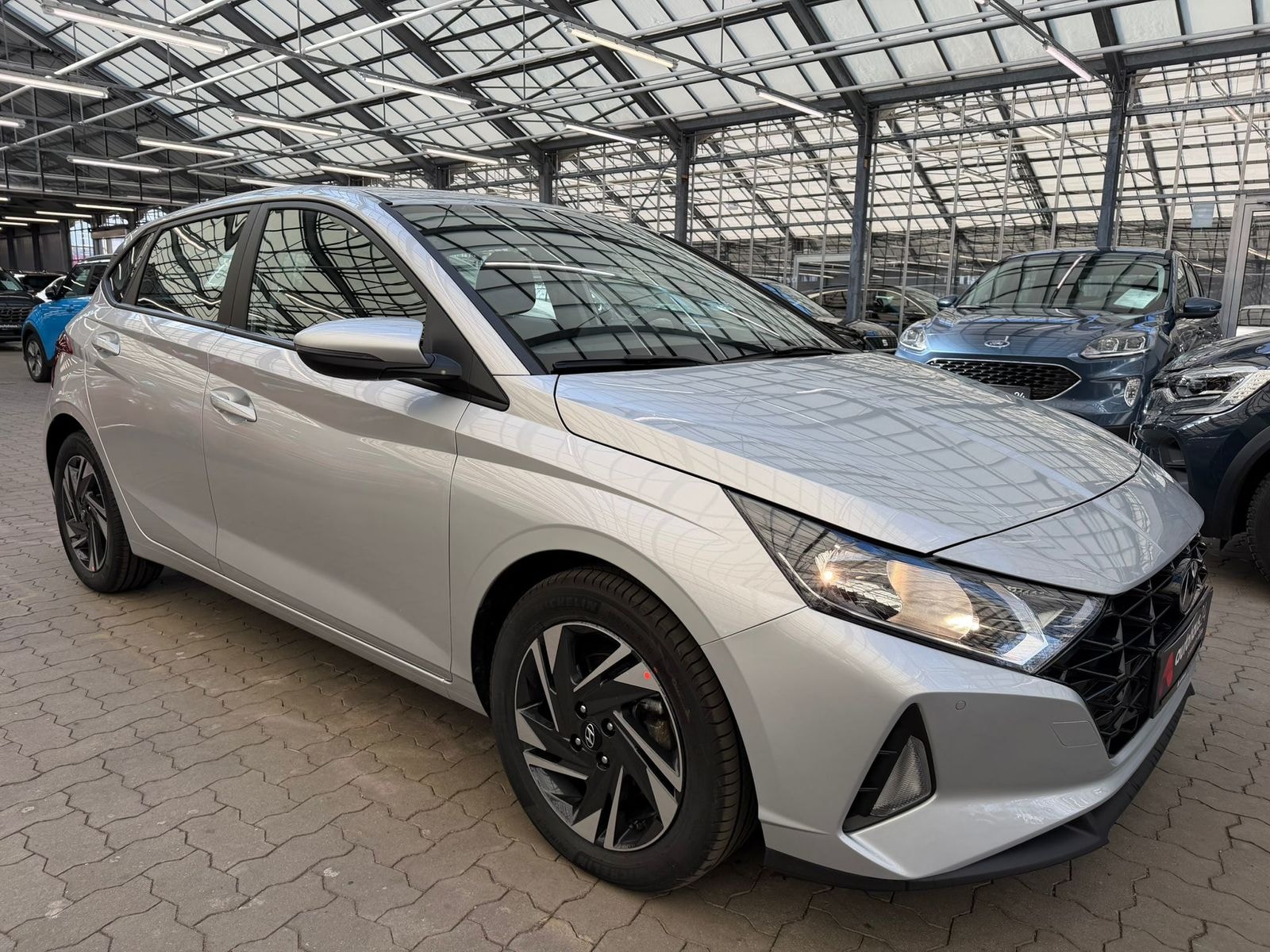 Hyundai i20 Schräghecklimousine HYUNDAI i20 1.0 T-GDI 74kW Trend Schräghecklimousine #1