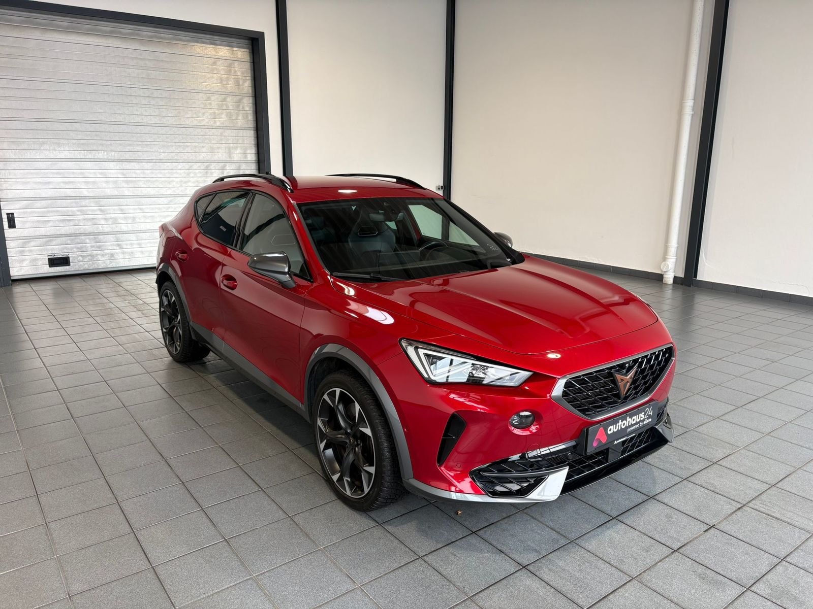 CUPRA Formentor SUV / Crossover / Geländewagen CUPRA Formentor 1.4 e-HYBRID 180kW VZ DSG Sports Utility Vehicle #1