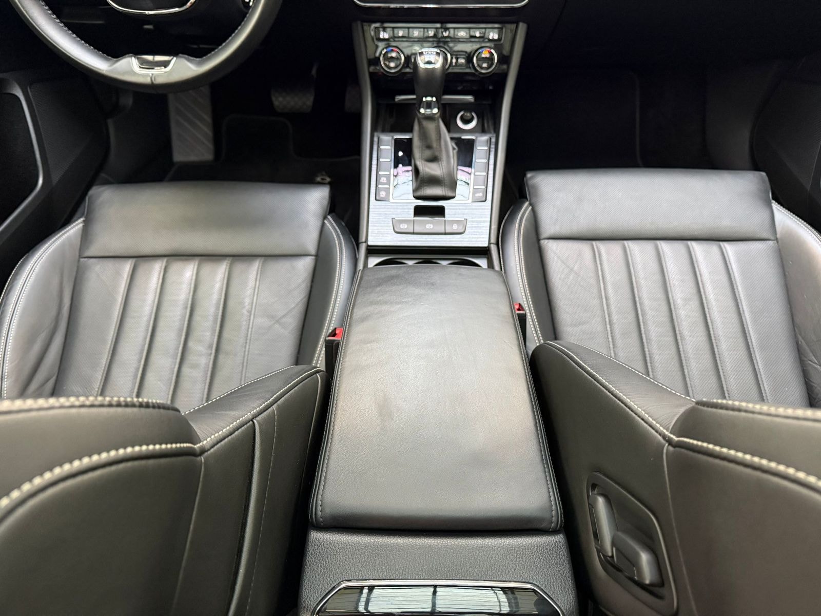 Skoda Superb Kombi Superb Combi 2.0 TDI Premium Edition (EURO 6d) #14