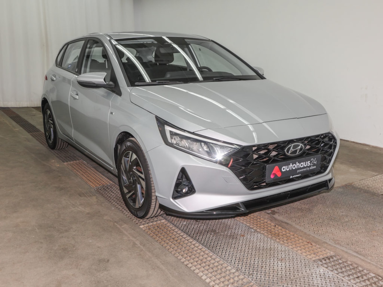 Hyundai i20 Schräghecklimousine HYUNDAI i20 1.0 T-GDI 74kW Hybrid Trend Schräghecklimousine #1
