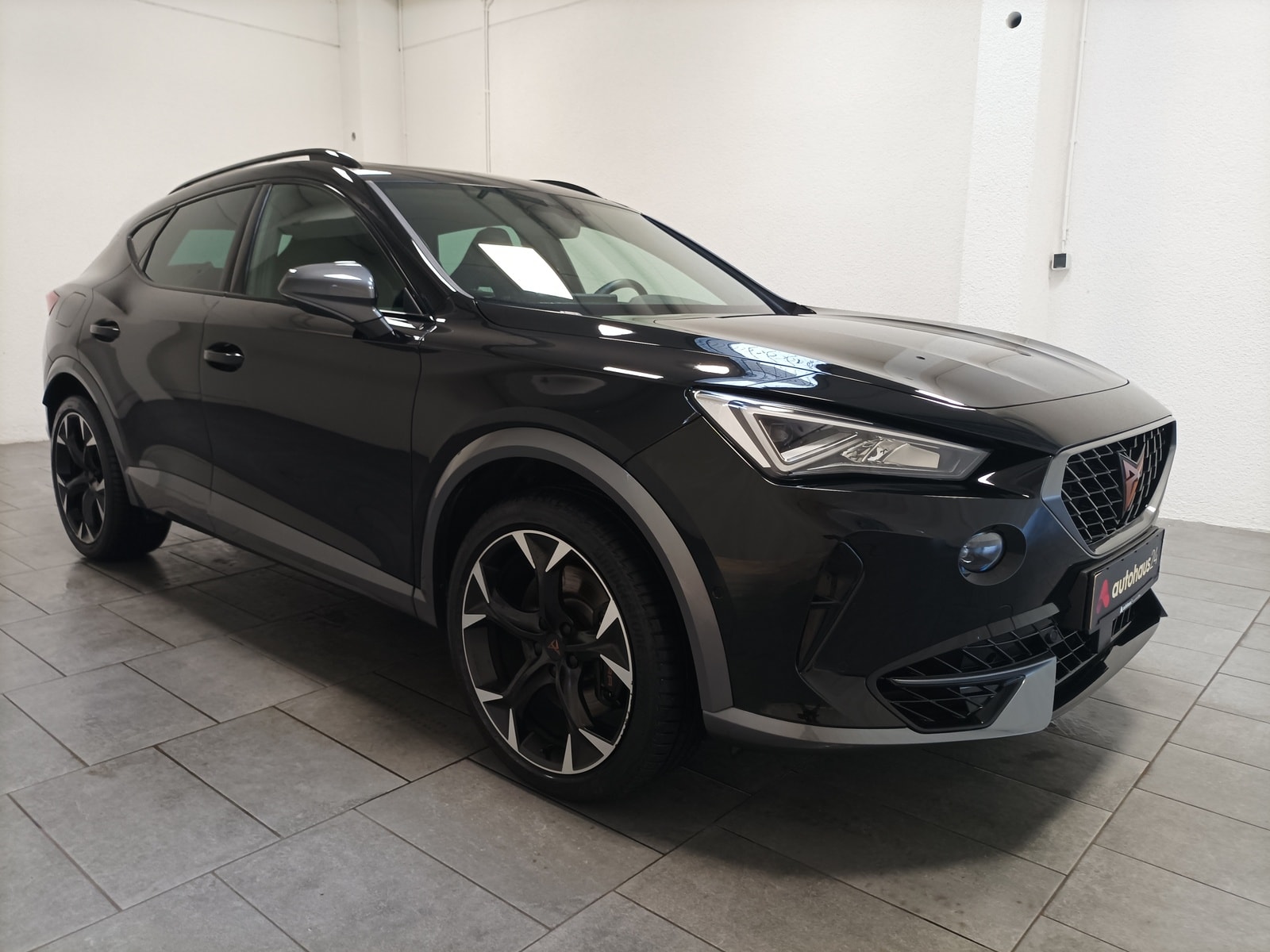 CUPRA Formentor SUV / Crossover / Geländewagen CUPRA Formentor 2.0 TSI 228kW VZ 4Drive DSG Sports Utility Vehicle #1