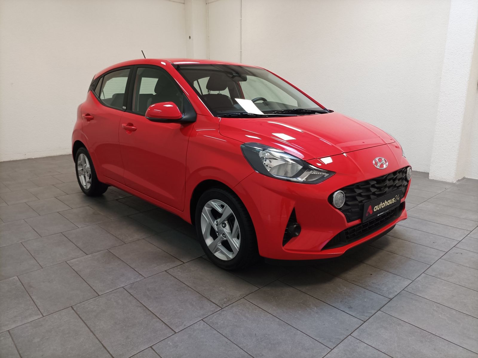 Hyundai i10 Schräghecklimousine HYUNDAI i10 1.2 Trend Schräghecklimousine #1