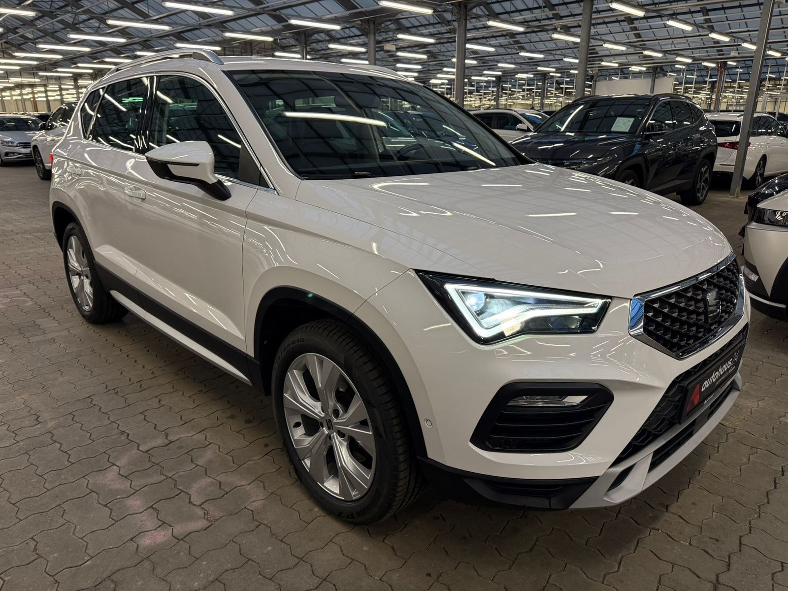 SEAT Ateca SUV / Crossover / Geländewagen SEAT Ateca 2.0 TSI 140kW Xperience 4Drive DSG Sports Utility Vehicle #1