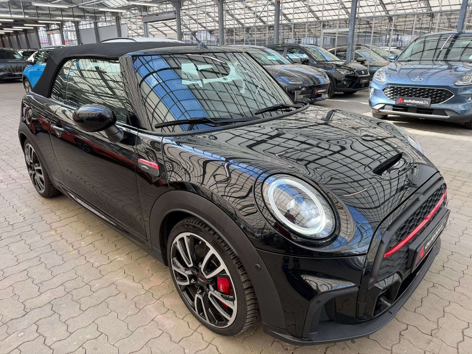 MINI Cabrio Cabrio / Roadster MINI MINI JCW Cabrio John Cooper Works Trim Cabriolet #1