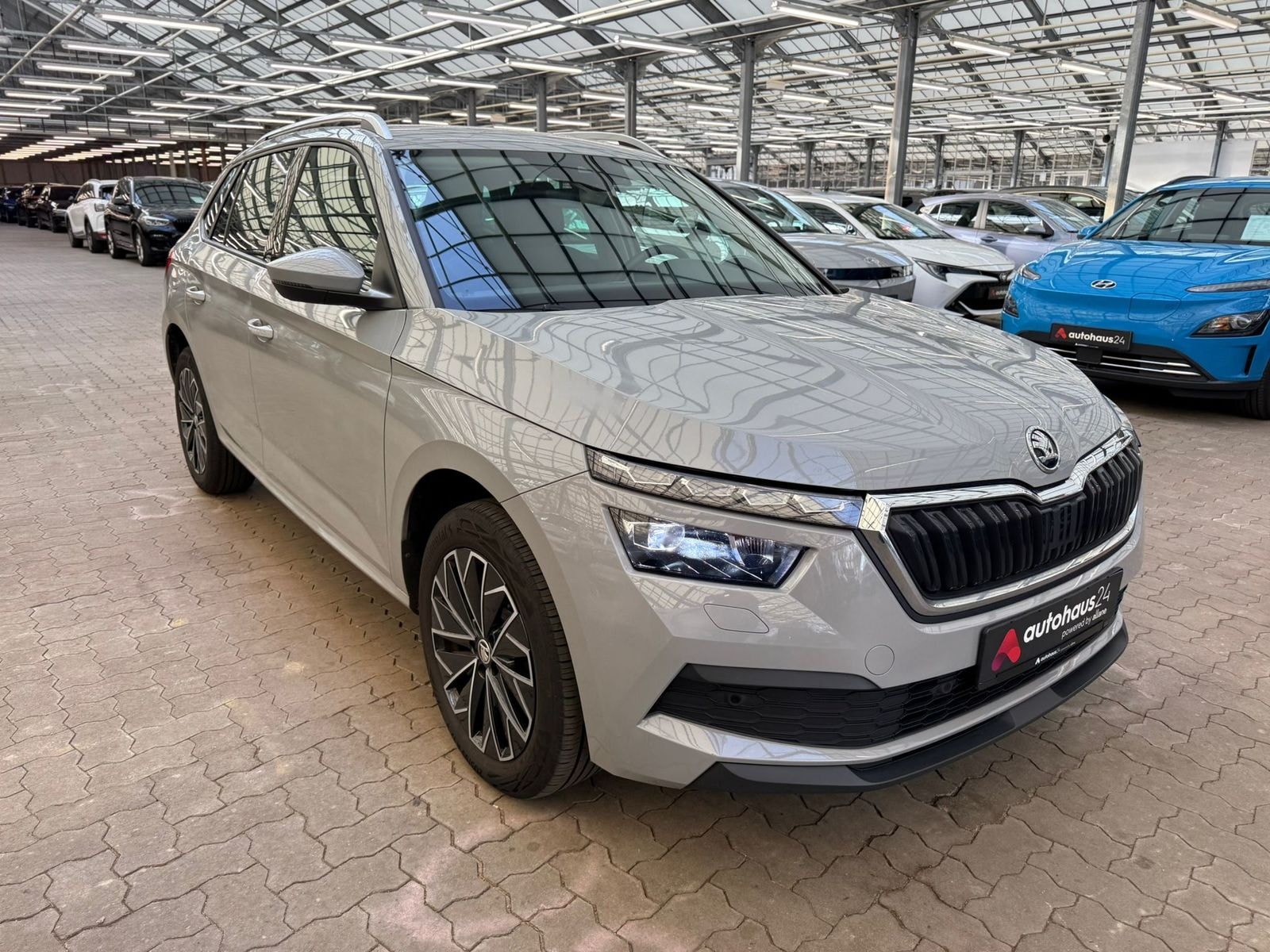 ŠKODA Kamiq SUV / Crossover / Geländewagen SKODA Kamiq 1.0 TSI DSG 81kW Style Sports Utility Vehicle #1