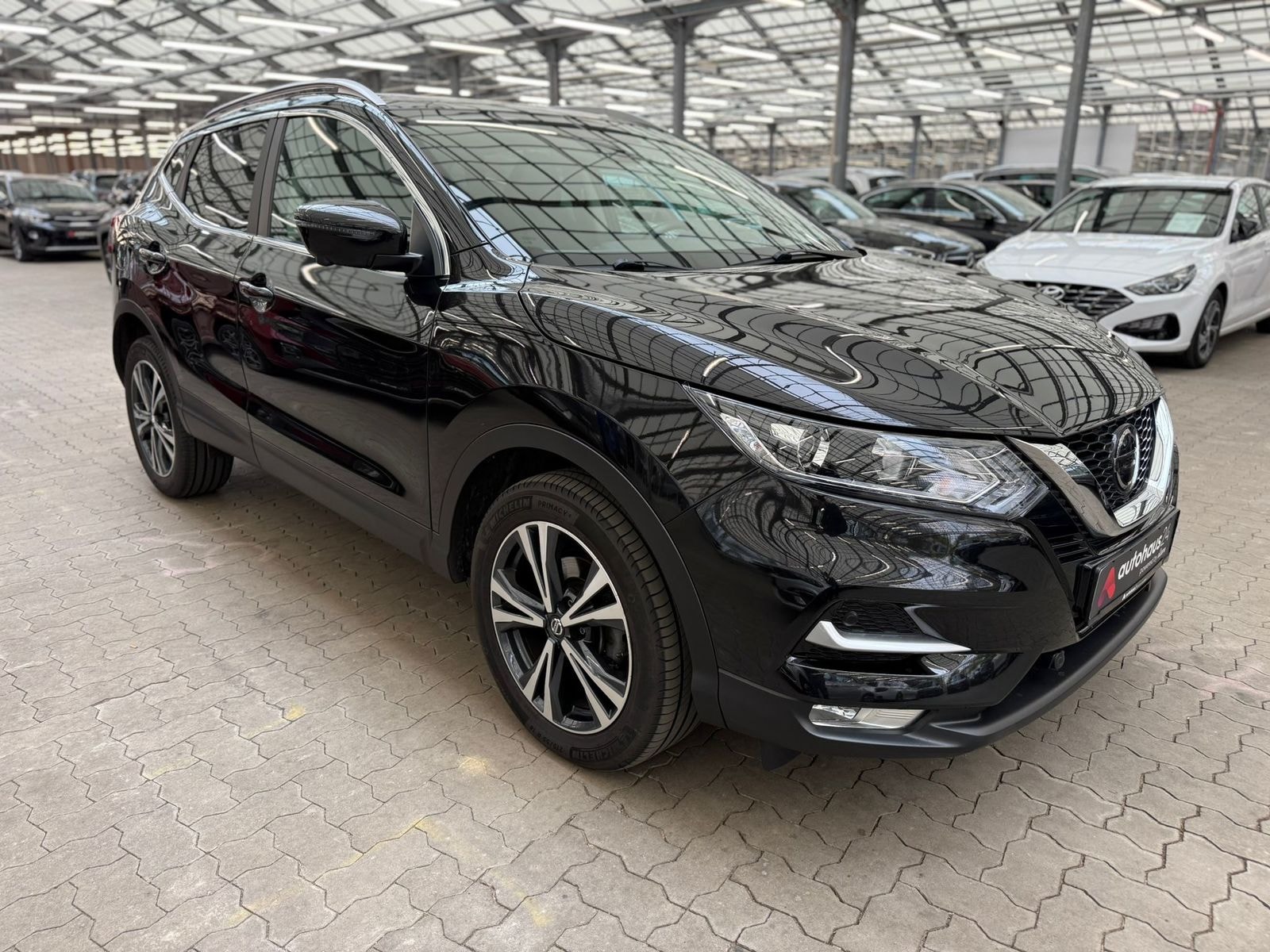 Nissan Qashqai SUV / Crossover / Geländewagen NISSAN Qashqai 1.3 DIG-T DCT 158PS Zama Crossover #1