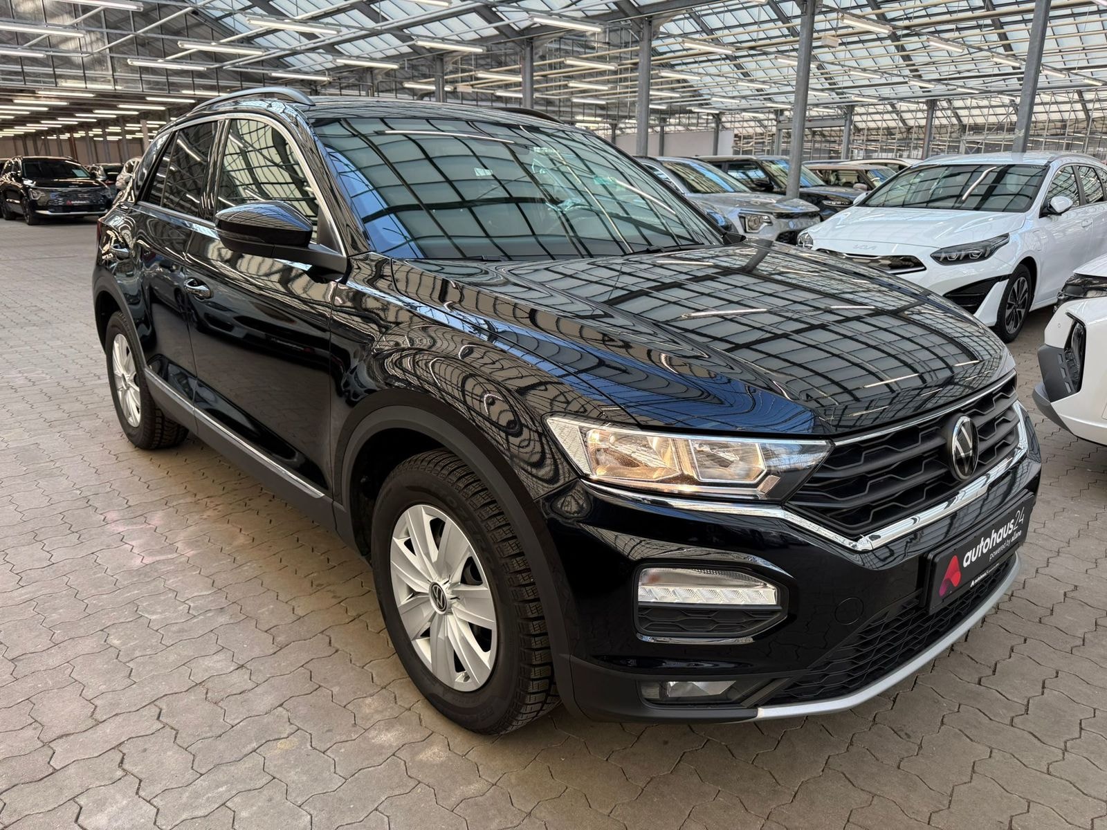 Volkswagen T-Roc SUV / Crossover / Geländewagen VOLKSWAGEN T-Roc 2.0 TSI OPF DSG 4MOTION Sport Sports Utility Vehicle #1