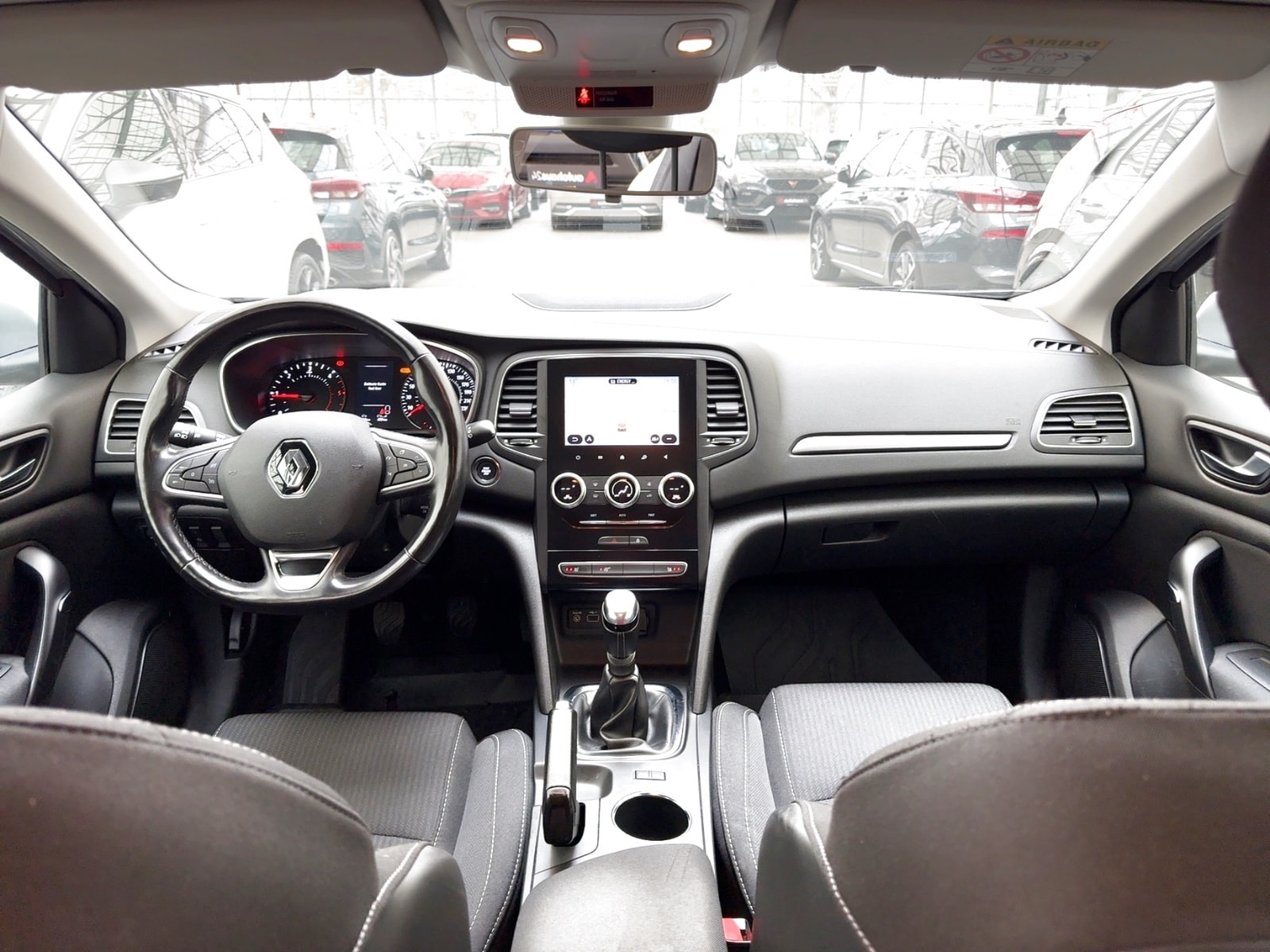 Renault Megane Kombi Megane IV 1.5 BLUE dCi115 Grandt. Business Edition #9