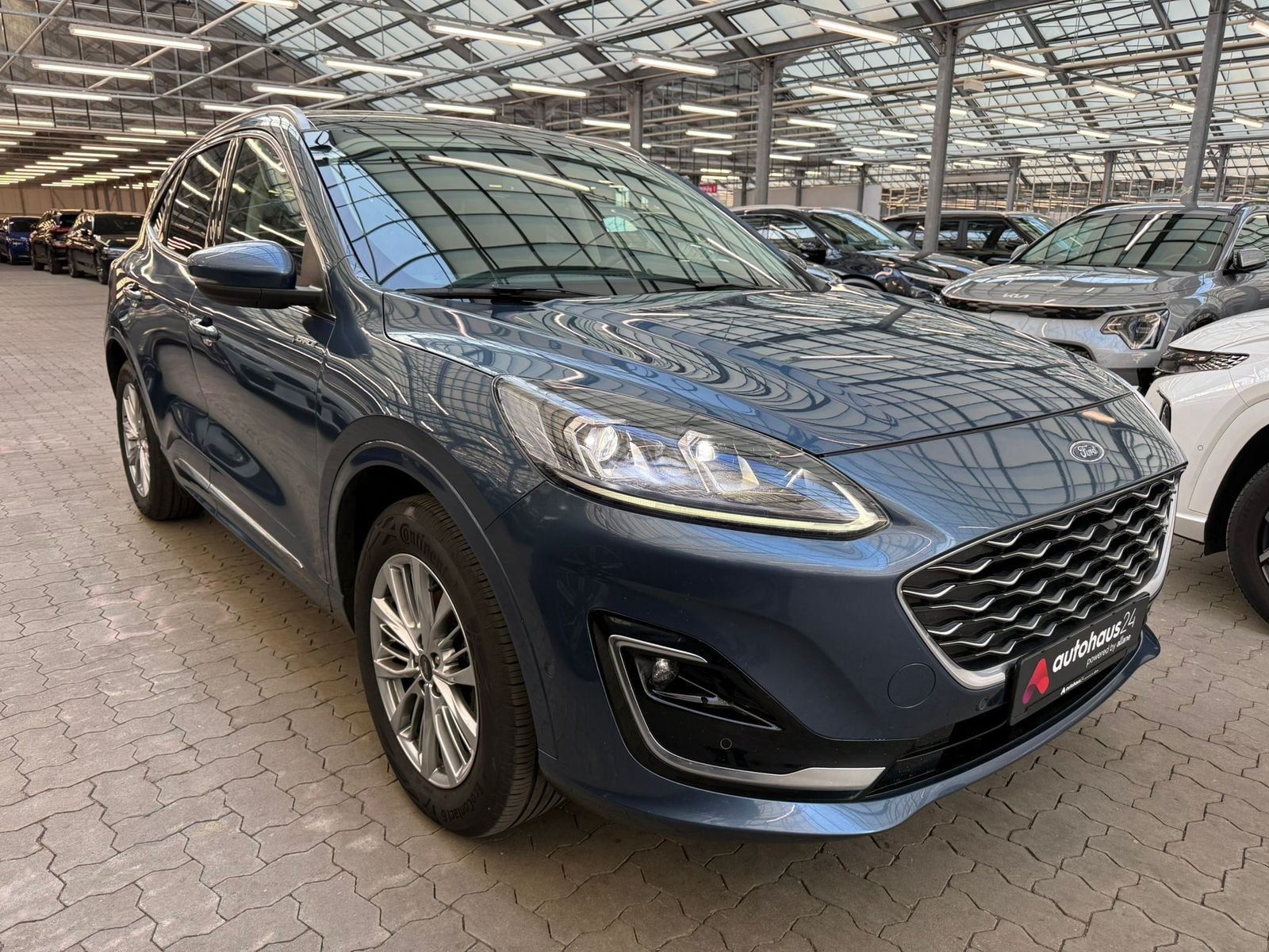 Ford Kuga SUV / Crossover / Geländewagen FORD Kuga 2.5 Duratec PHEV Vignale CVT Sports Utility Vehicle #1