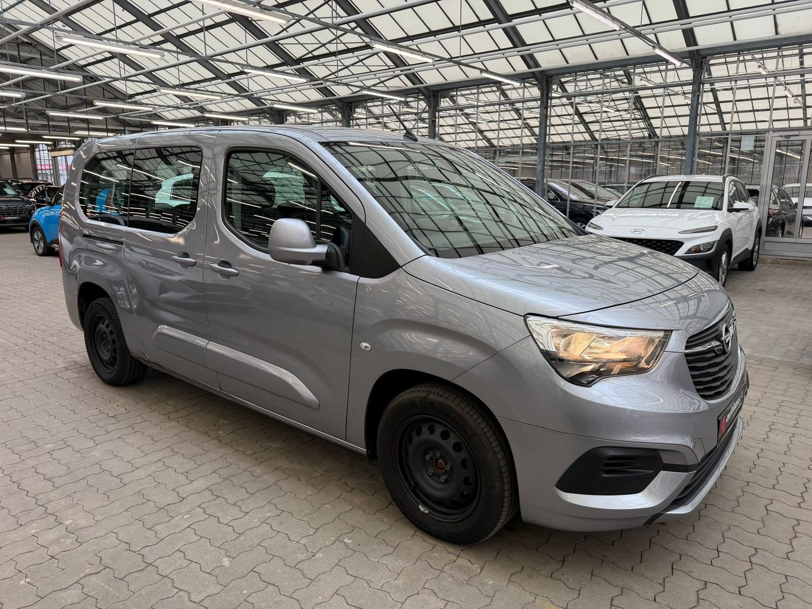 Opel Combo Kleinbus / Van OPEL Combo Life 1.5 Diesel 75kW S/S Edition XL Van #1