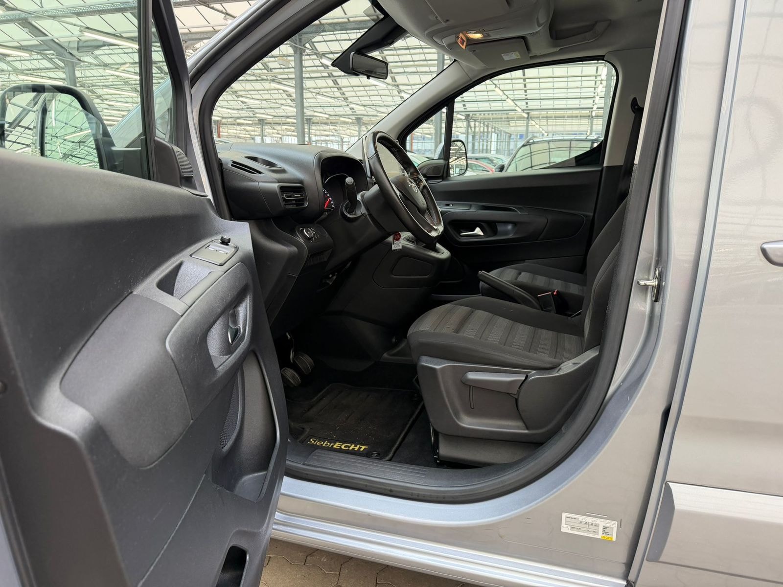 Opel Combo Van Combo Life 1.5 D Edition #8