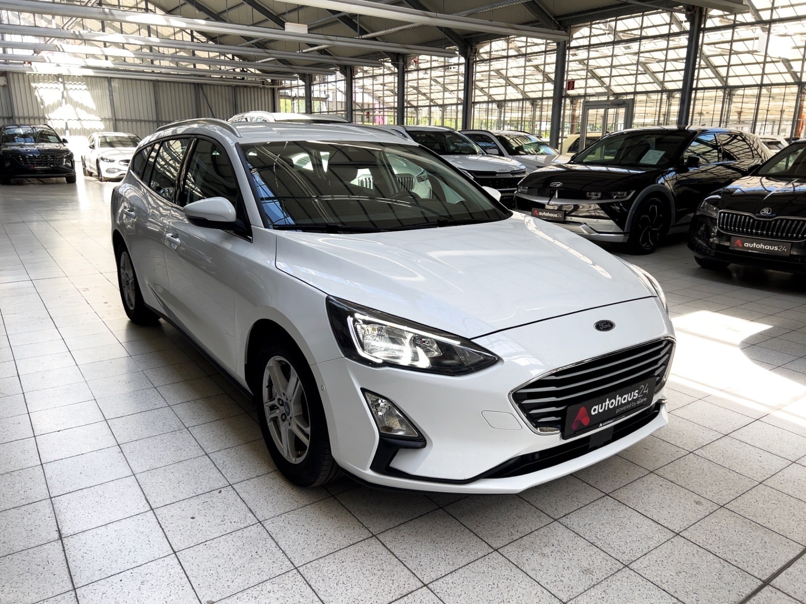 Ford Focus Kombi FORD Focus 1,0 EcoBoost 74kW Cool & Connect Turnier Kombi #1