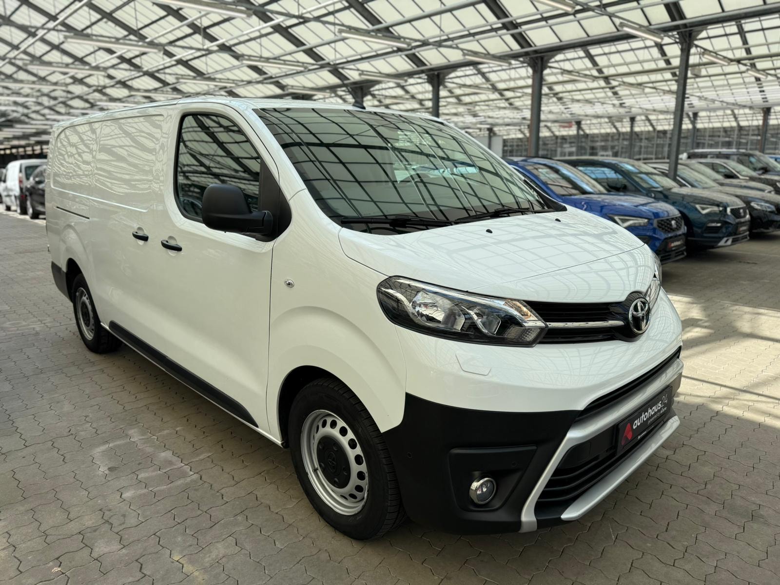 Toyota Proace Transporter TOYOTA Proace 2,0-l-D-4D 90kW L2 Meister Kastenwagen #1