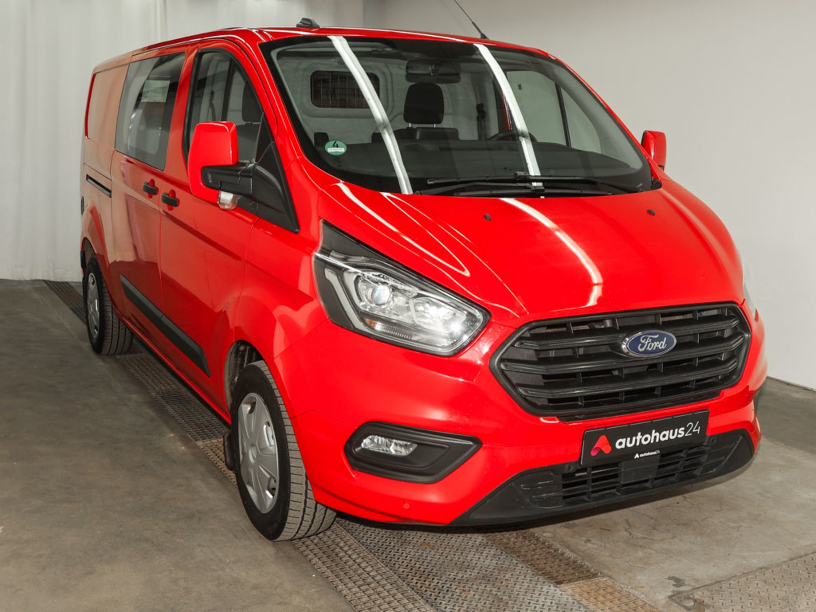 Ford Transit Transporter FORD Transit Custom 340 L2H1 2,0EcoBlue 96kW Trend Kastenwagen #1