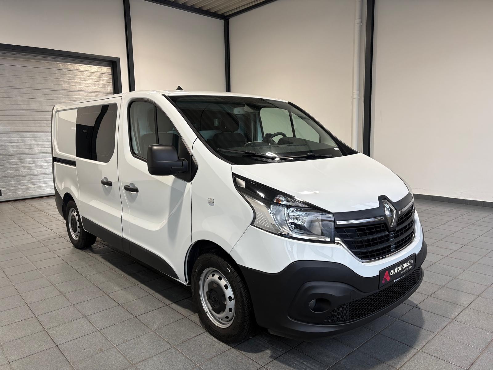 Renault Trafic Transporter RENAULT Trafic L1H1 2.0 ENERGY dCi 145 3,0t Komfort Kastenwagen #1