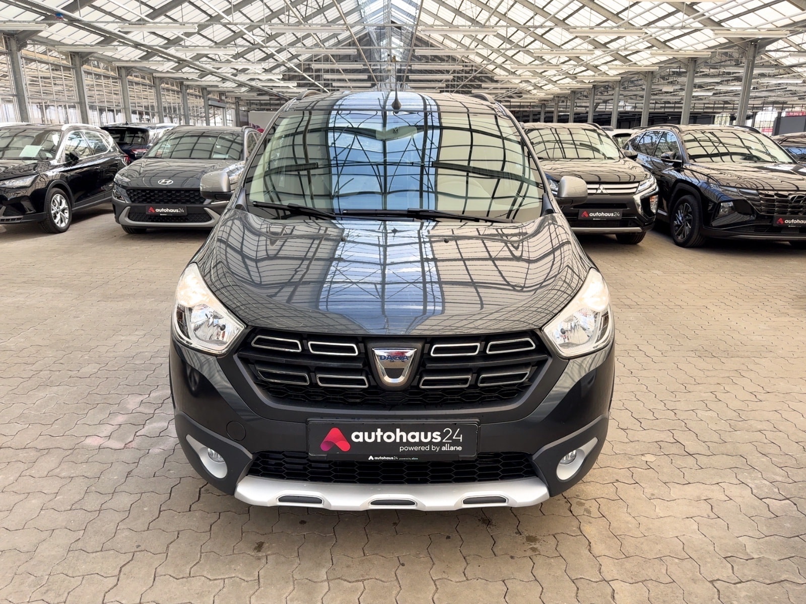 Dacia Lodgy Van Lodgy 1.3 TCe 130 Stepway GPF (EURO 6d) #2