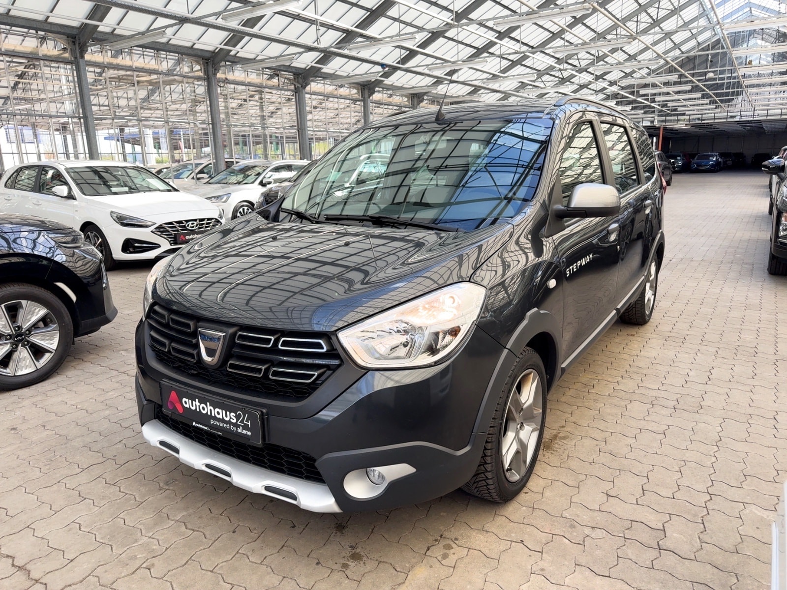 Dacia Lodgy Van Lodgy 1.3 TCe 130 Stepway GPF (EURO 6d) #3