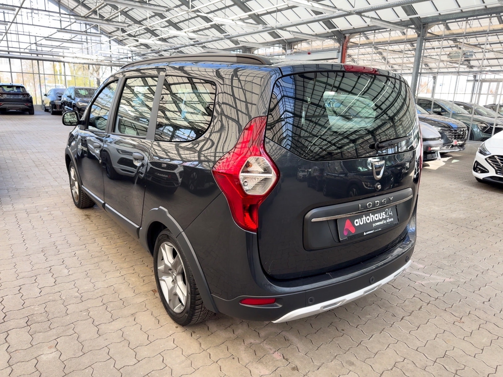 Dacia Lodgy Van Lodgy 1.3 TCe 130 Stepway GPF (EURO 6d) #4