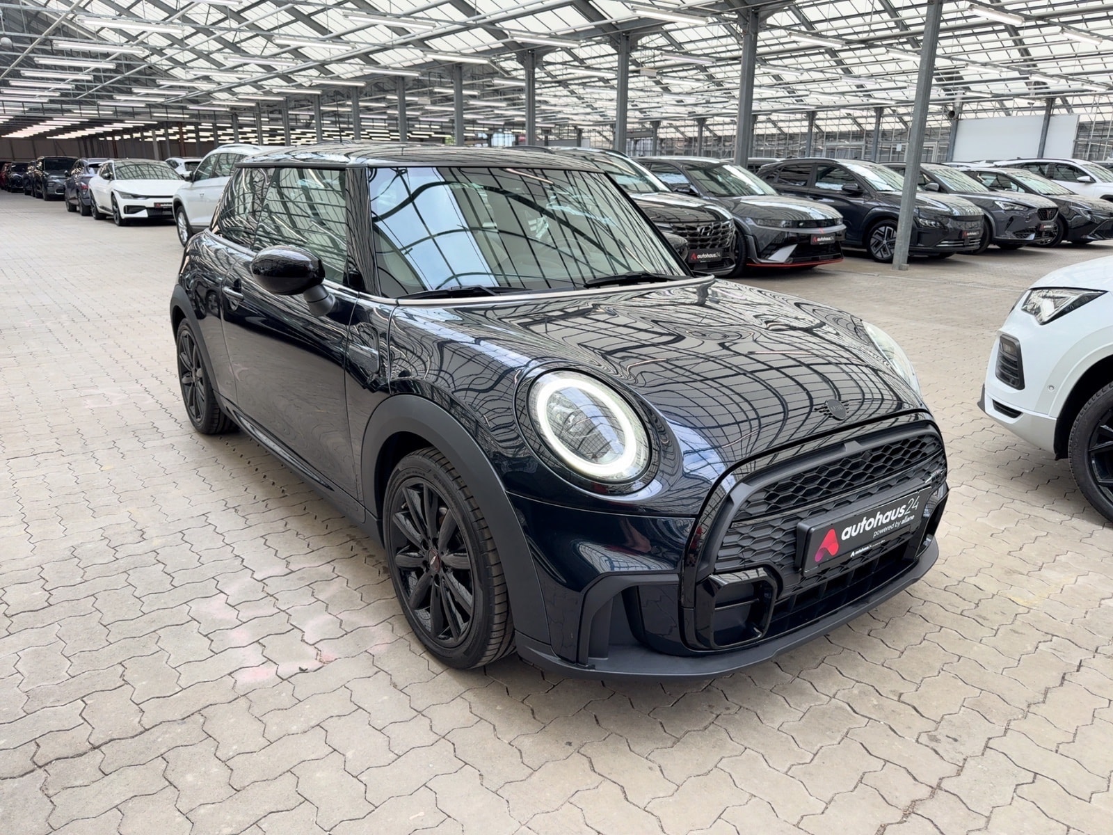 MINI 3-Türer Limousine MINI MINI Cooper John Cooper Works Trim Schräghecklimousine #1
