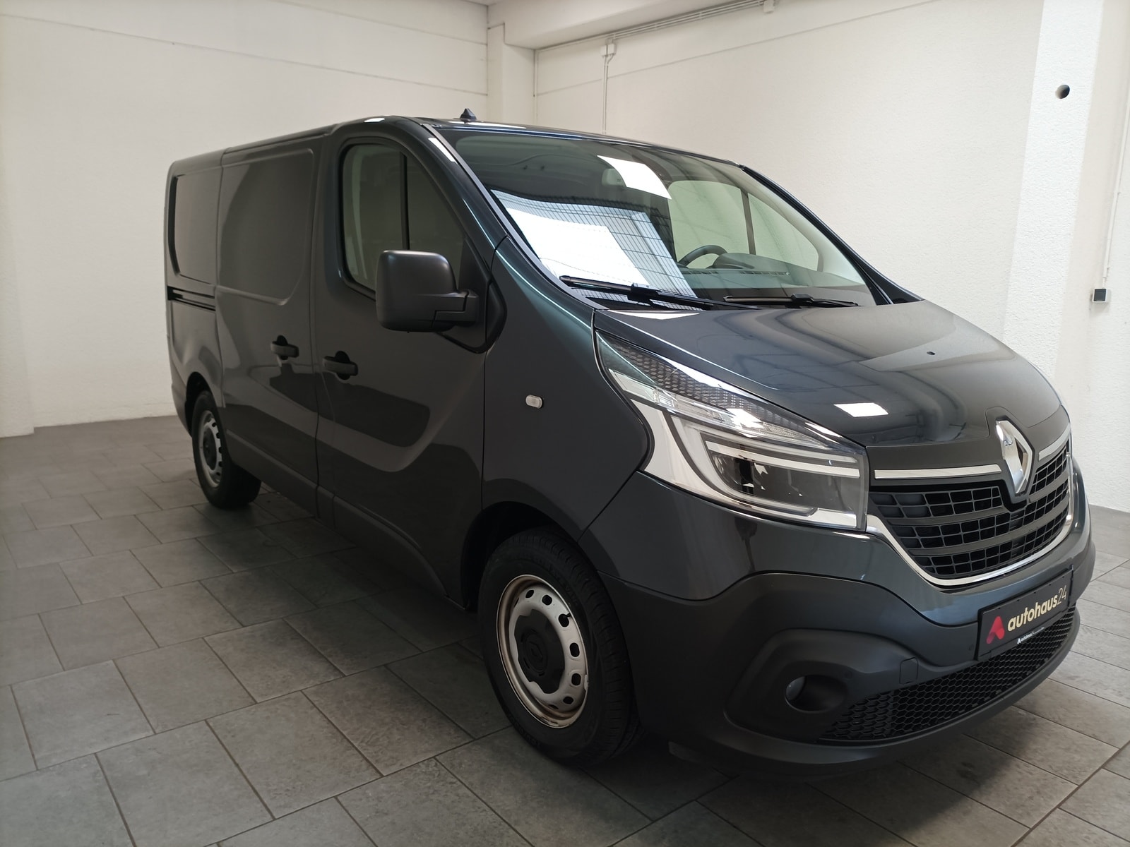 Renault Trafic Transporter RENAULT Trafic L1H1 2.0 ENERGY dCi 170 EDC 3,0t Komfort Kastenwagen #1