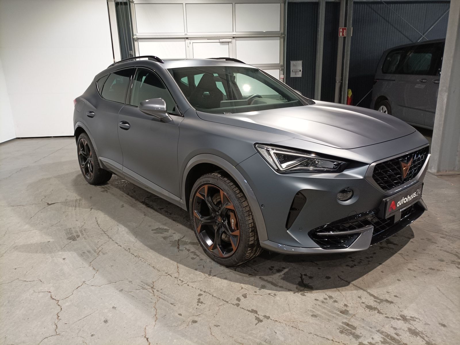 CUPRA Formentor SUV / Crossover / Geländewagen CUPRA Formentor 2.0 TSI 228kW VZ 4Drive DSG Sports Utility Vehicle #1