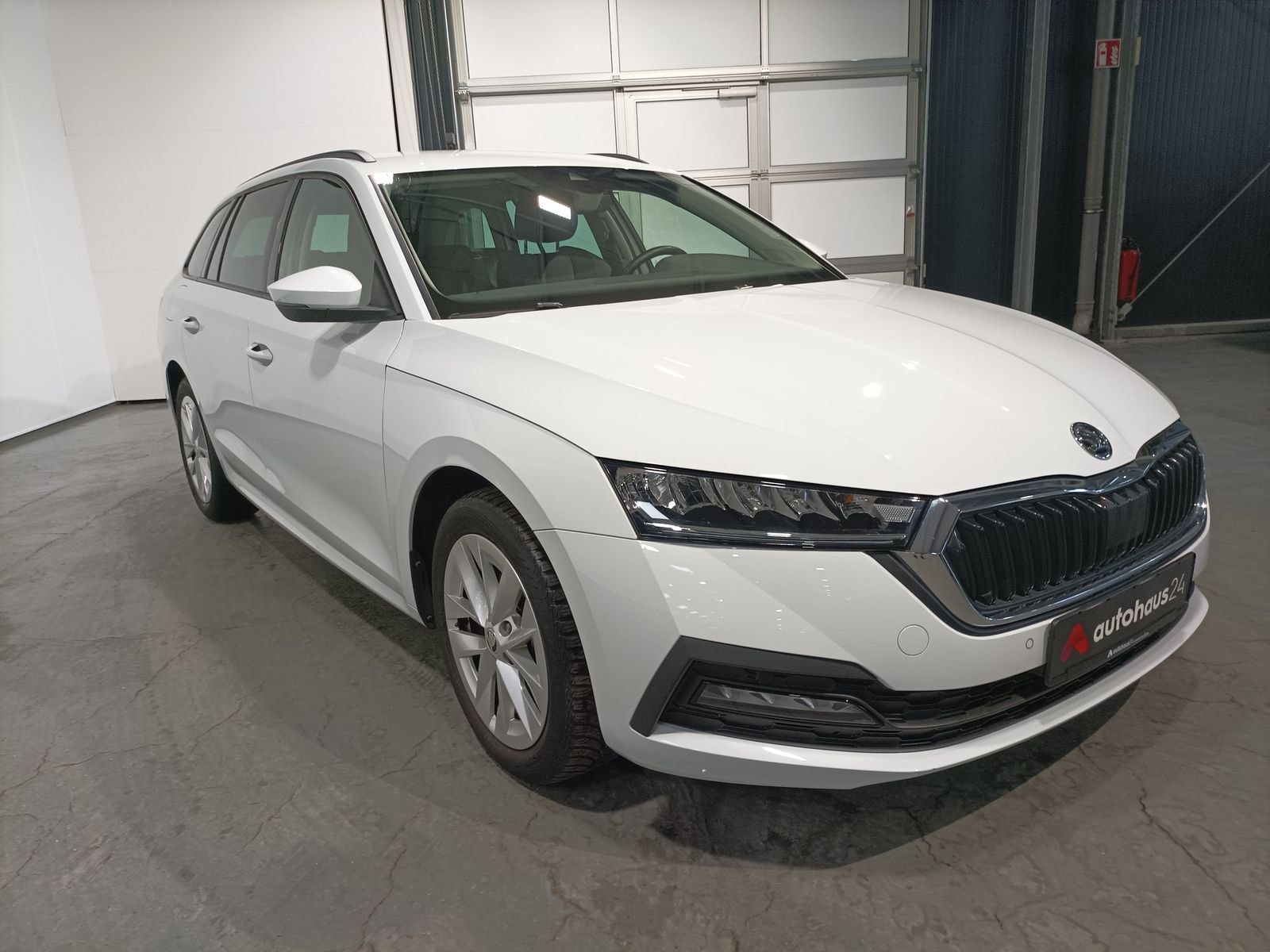 ŠKODA Octavia Kombi SKODA Octavia 1.0 TSI AMBITION COMBI Kombi #1