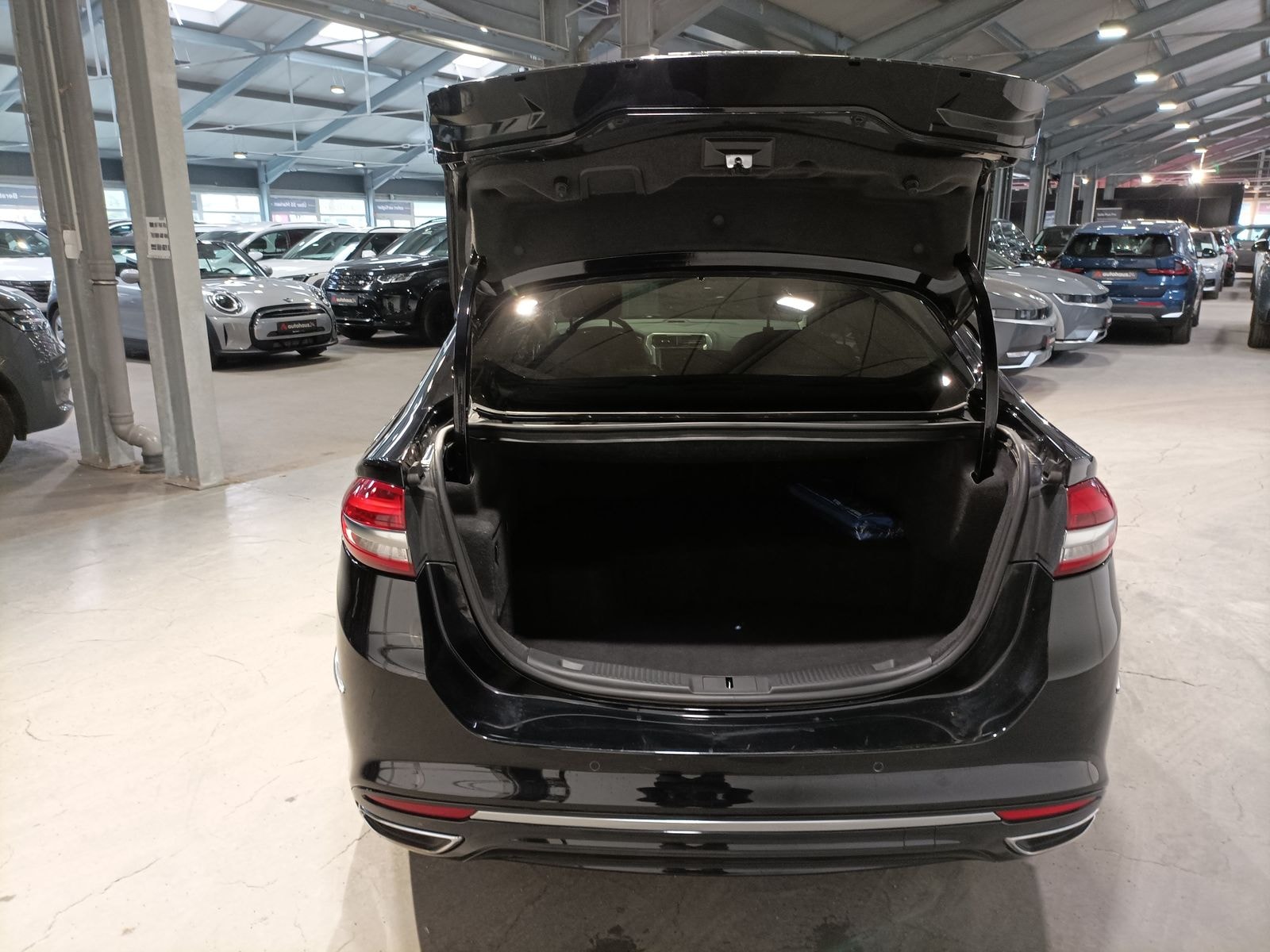 Ford Mondeo Limousine Mondeo 2.0 Hybrid Vignale #6