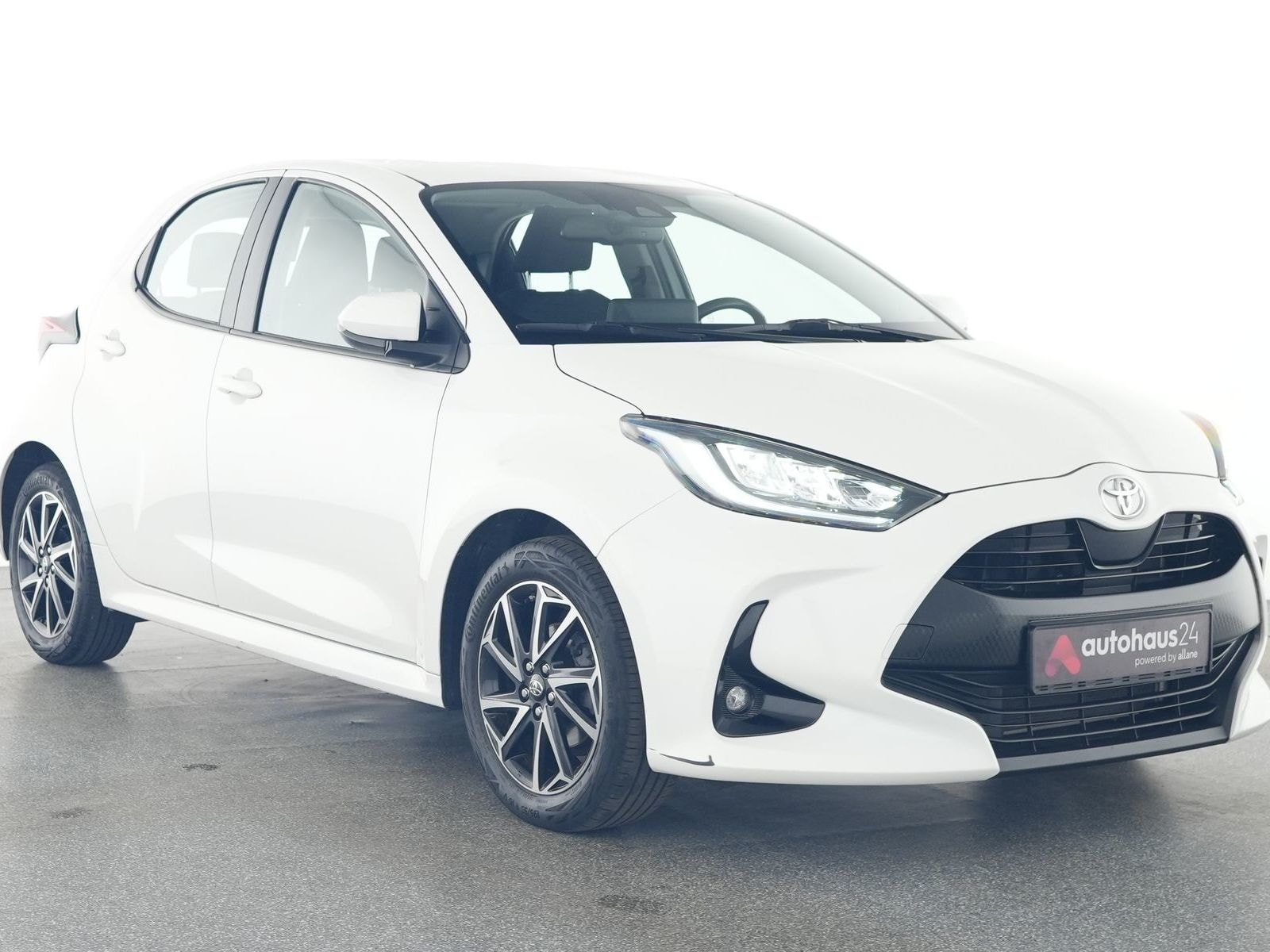 Toyota Yaris Schräghecklimousine TOYOTA Yaris 1.5-l-VVT-i Team Deutschland Schräghecklimousine #1