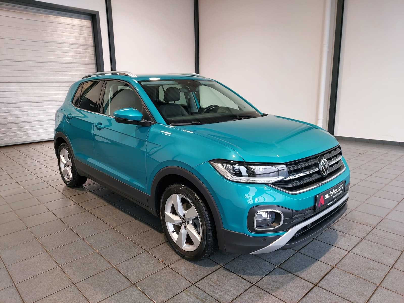 Volkswagen T-Cross SUV / Crossover / Geländewagen VOLKSWAGEN T-Cross 1.5 TSI OPF DSG Style Sports Utility Vehicle #1