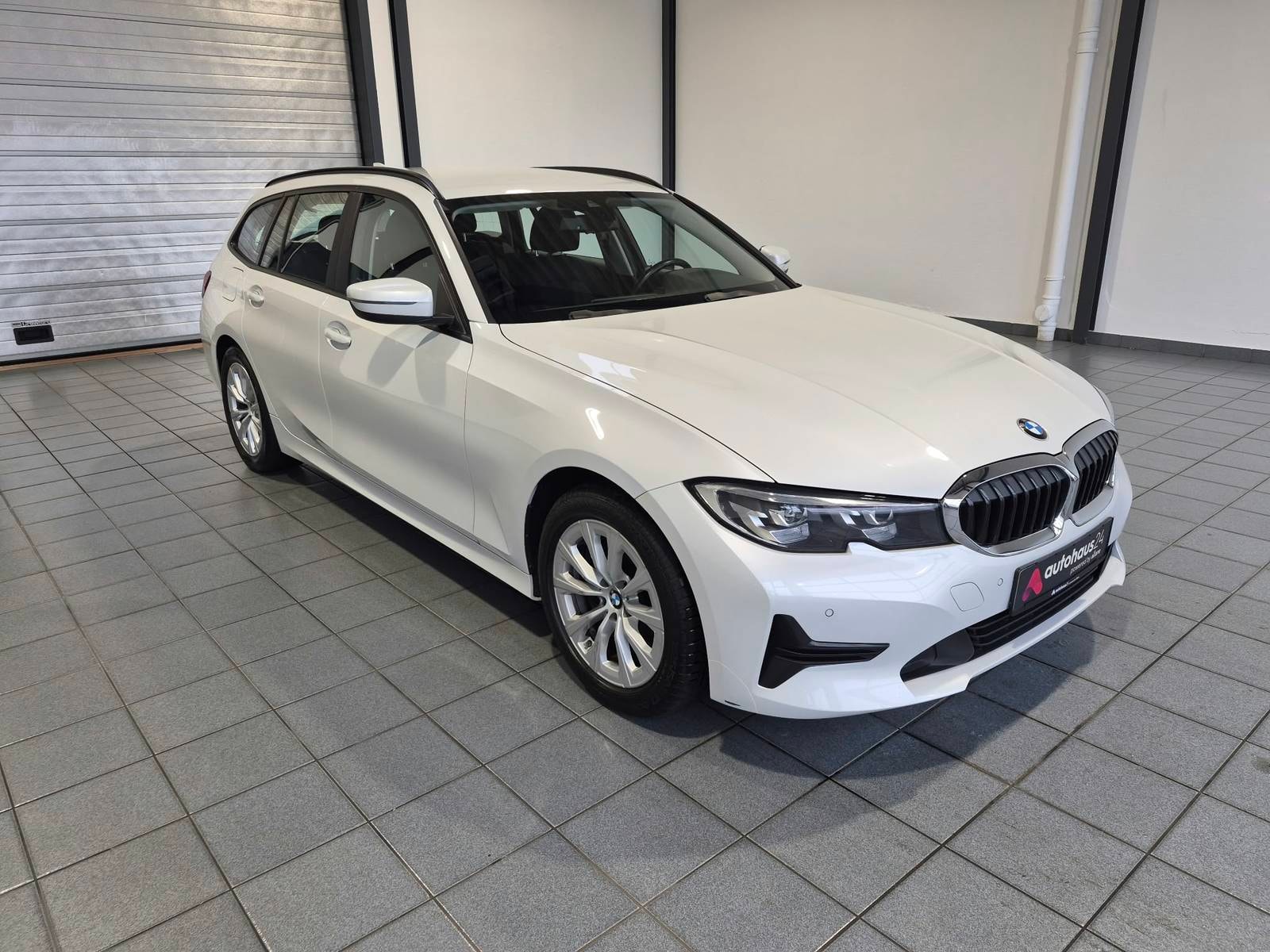 BMW 3er-Reihe Kombi BMW 3er-Reihe 318d Touring Advantage Kombi #1