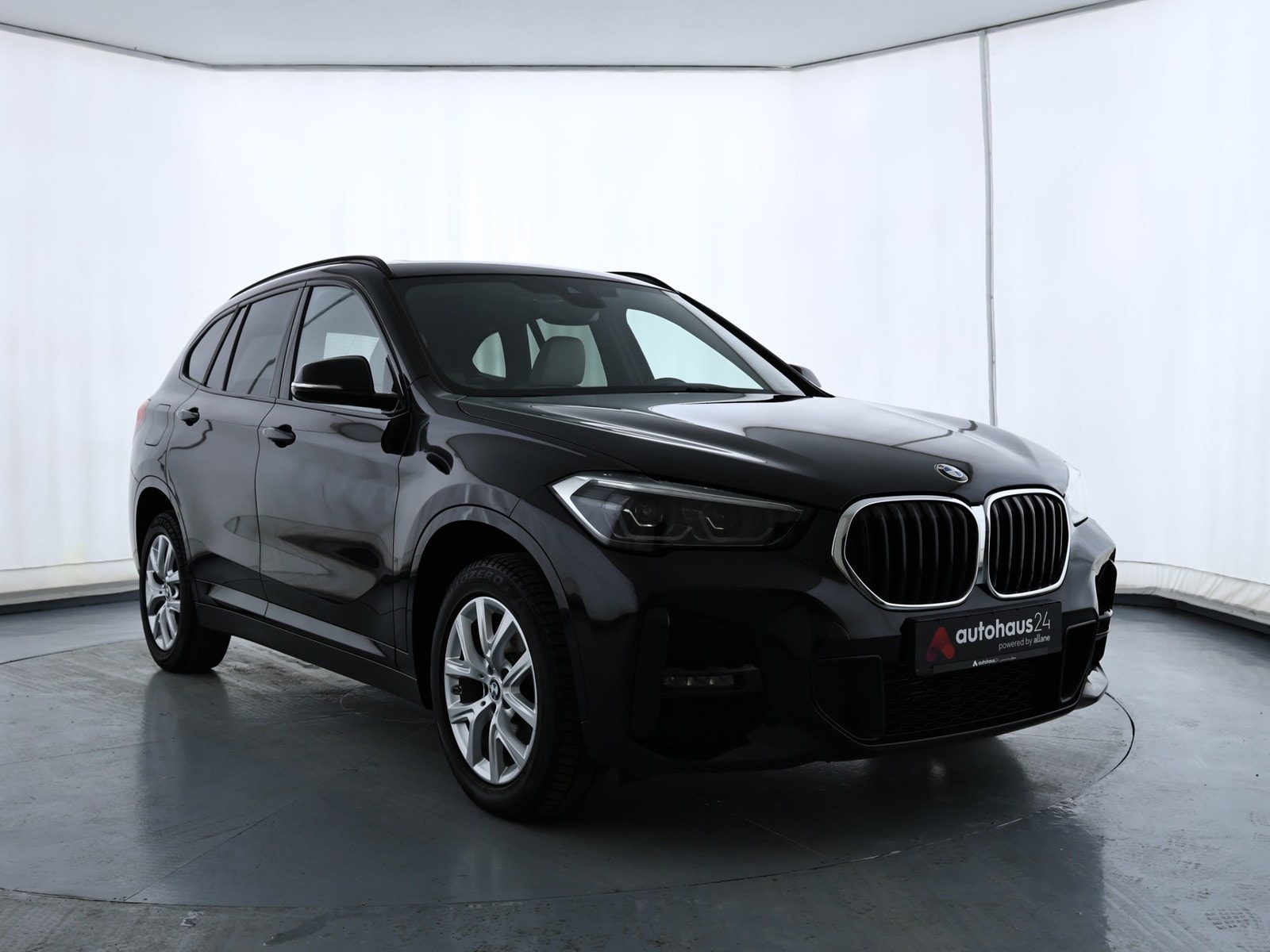 BMW X1 SUV / Crossover / Geländewagen BMW X1 sDrive18d M Sport Sports Utility Vehicle #1