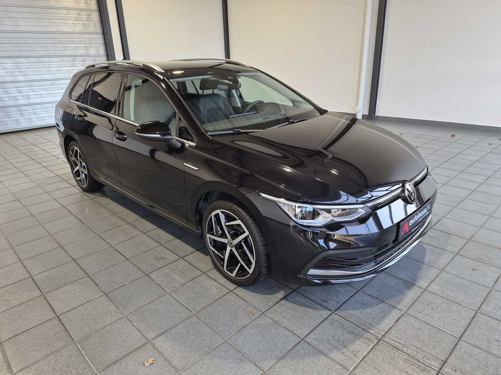 Volkswagen Golf Kombi VOLKSWAGEN Golf 1.5 eTSI OPF 110kW DSG Style Variant Kombi #1