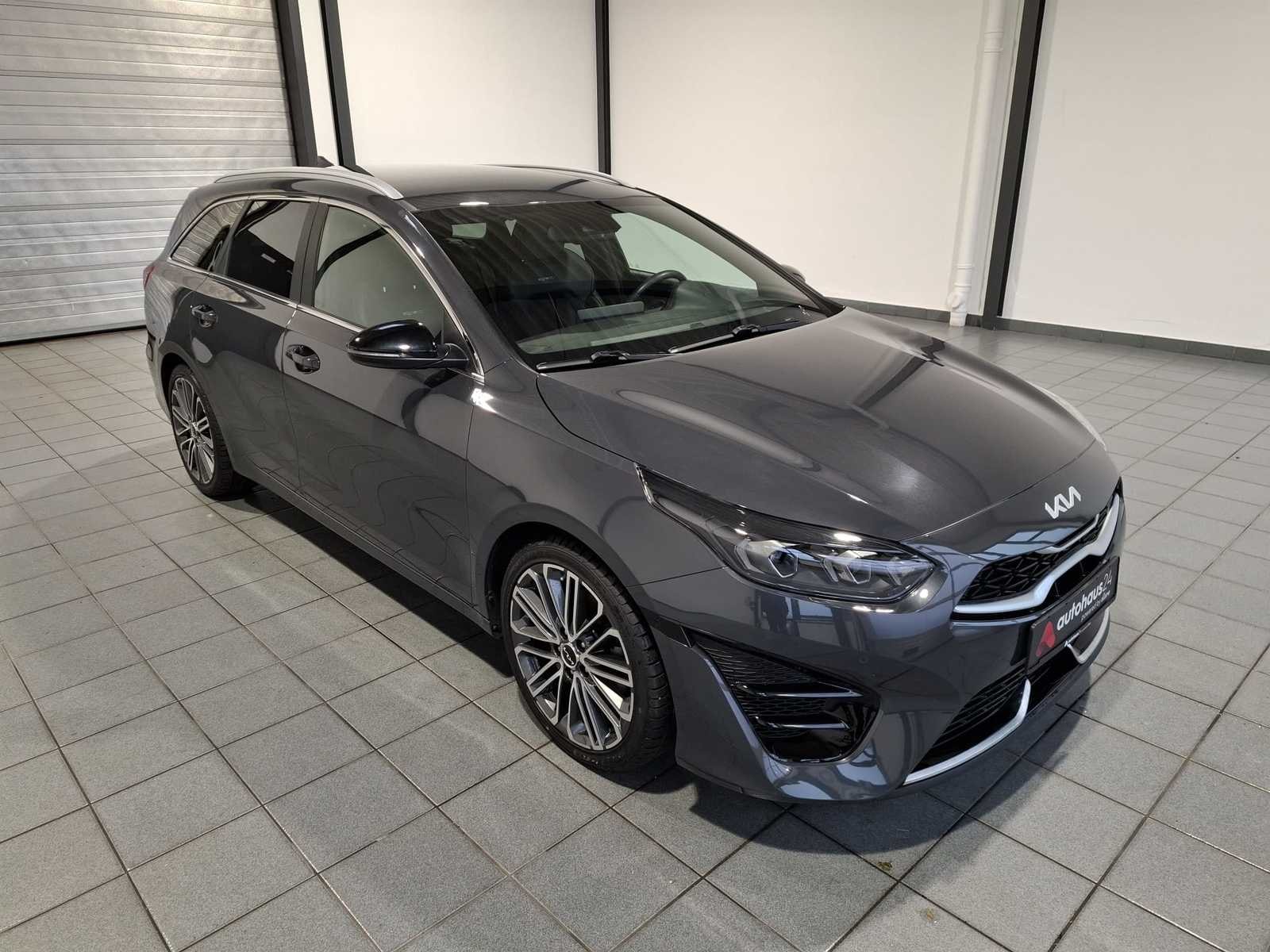 Kia Ceed Kombi KIA Ceed 1.5 T-GDI MHEV DCT GT Line SW Kombi #1