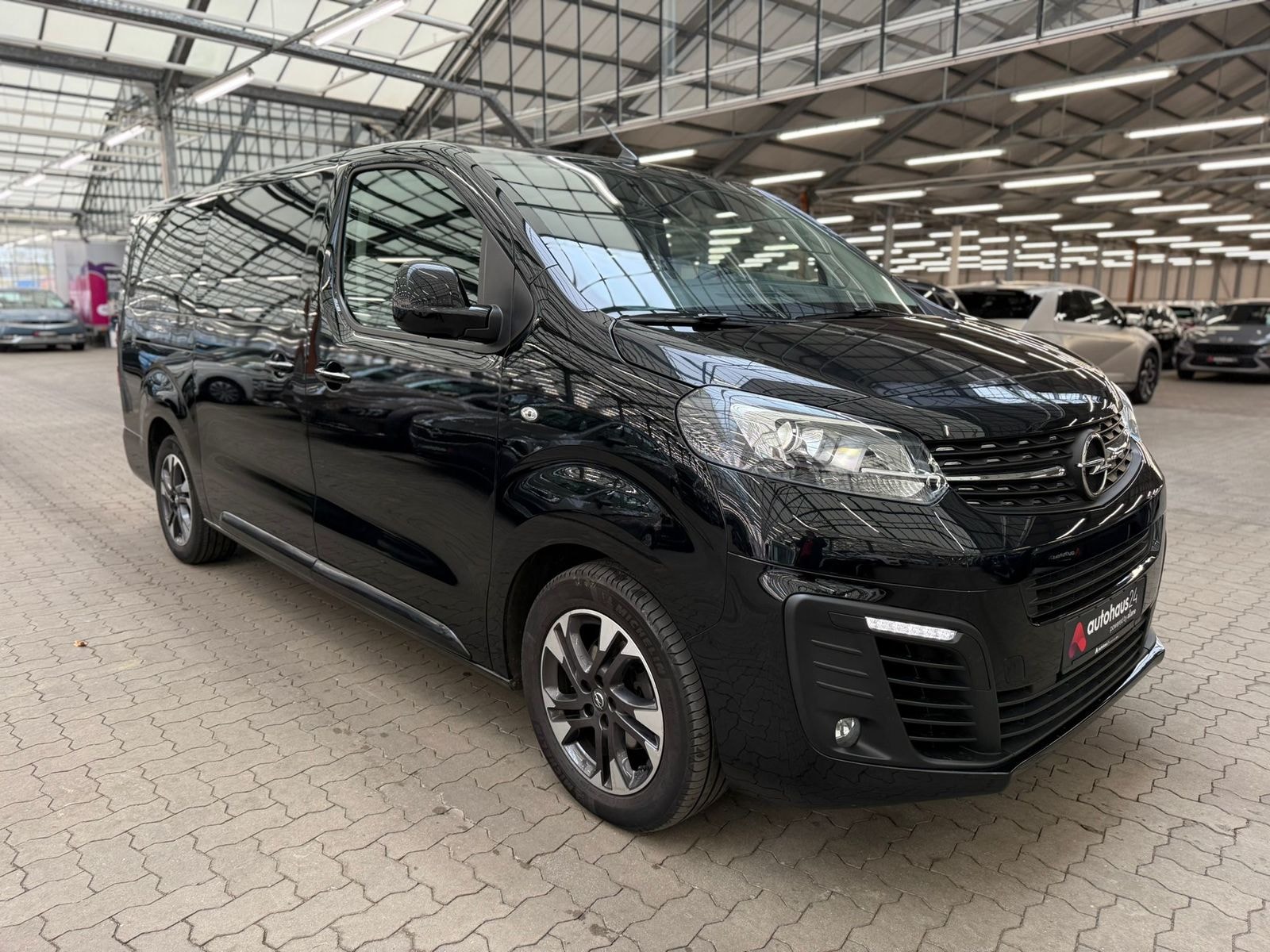 Opel Zafira Life Kleinbus / Van OPEL Zafira Life 2.0 Diesel 130kW Elegance L Auto Van #1