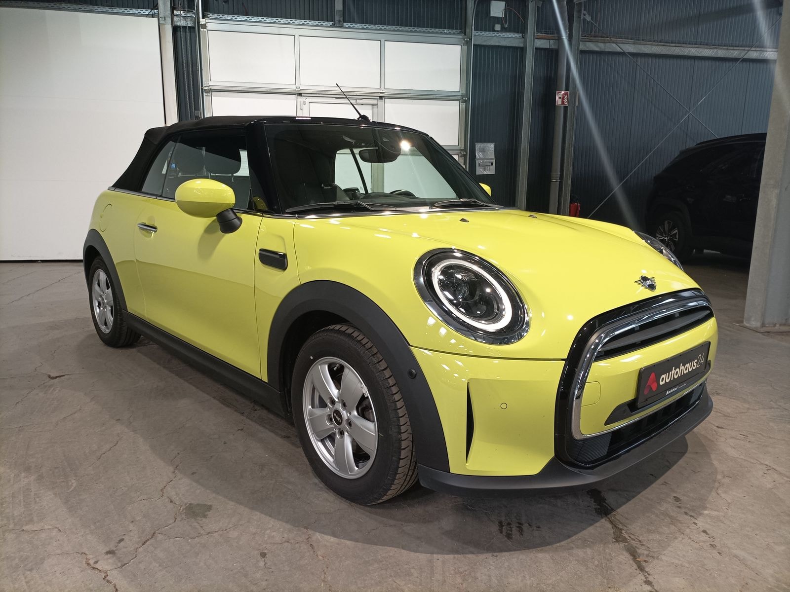 MINI Cabrio Cabrio / Roadster MINI MINI One Cabrio Classic Trim Cabriolet #1