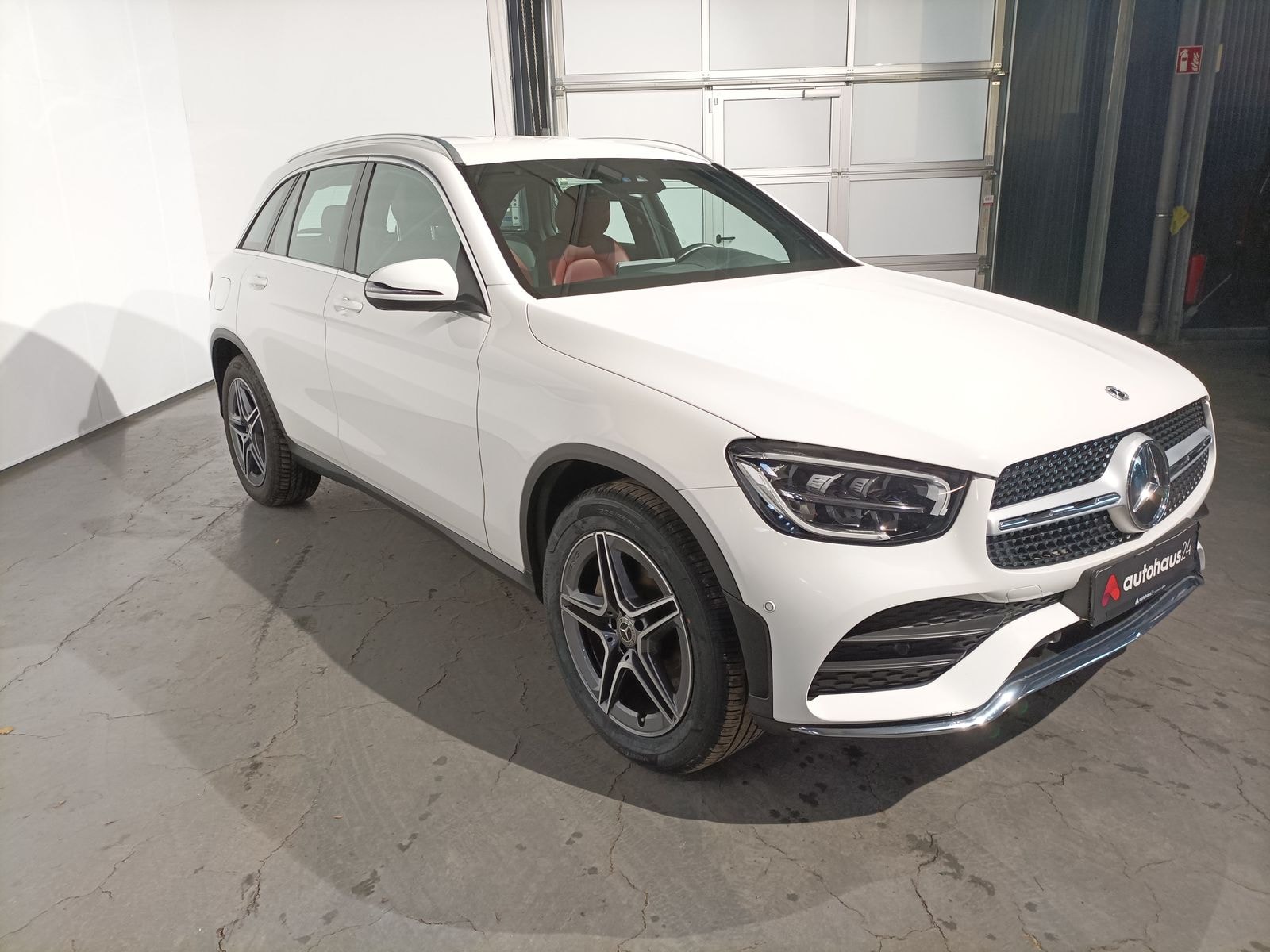 Mercedes-Benz GLC-Klasse SUV / Crossover / Geländewagen MERCEDES GLC GLC 300 d 4MATIC Autom. Sports Utility Vehicle #1